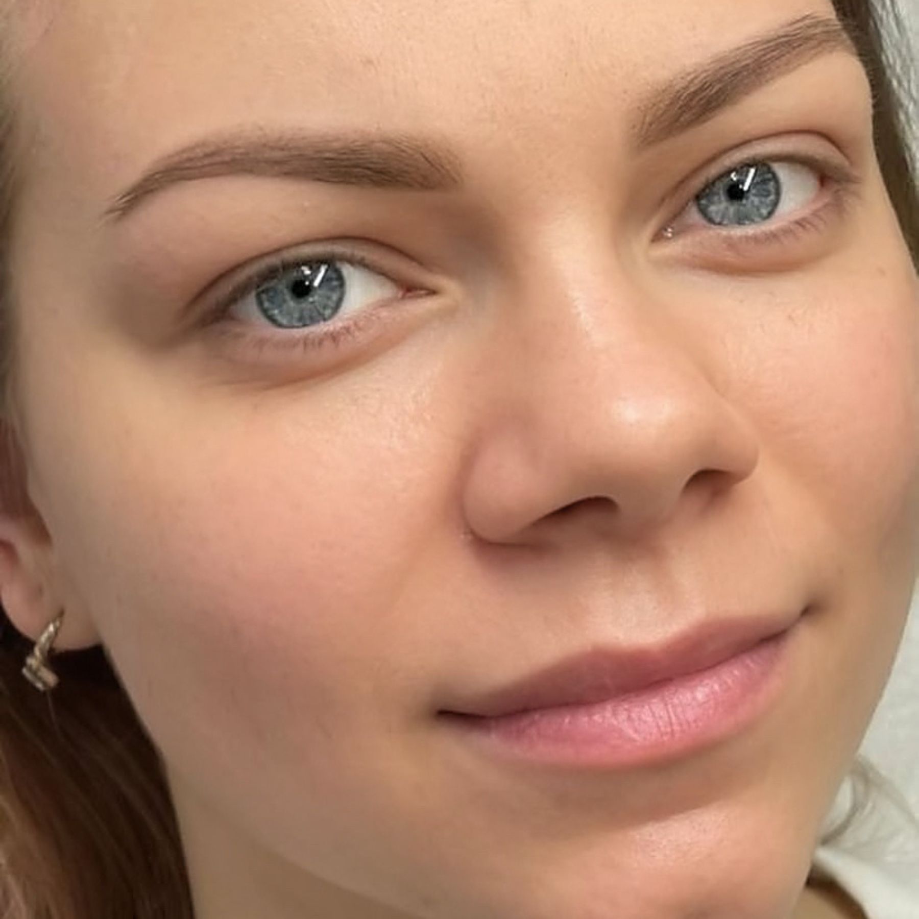 Permanentní make-up - pudrové obočí