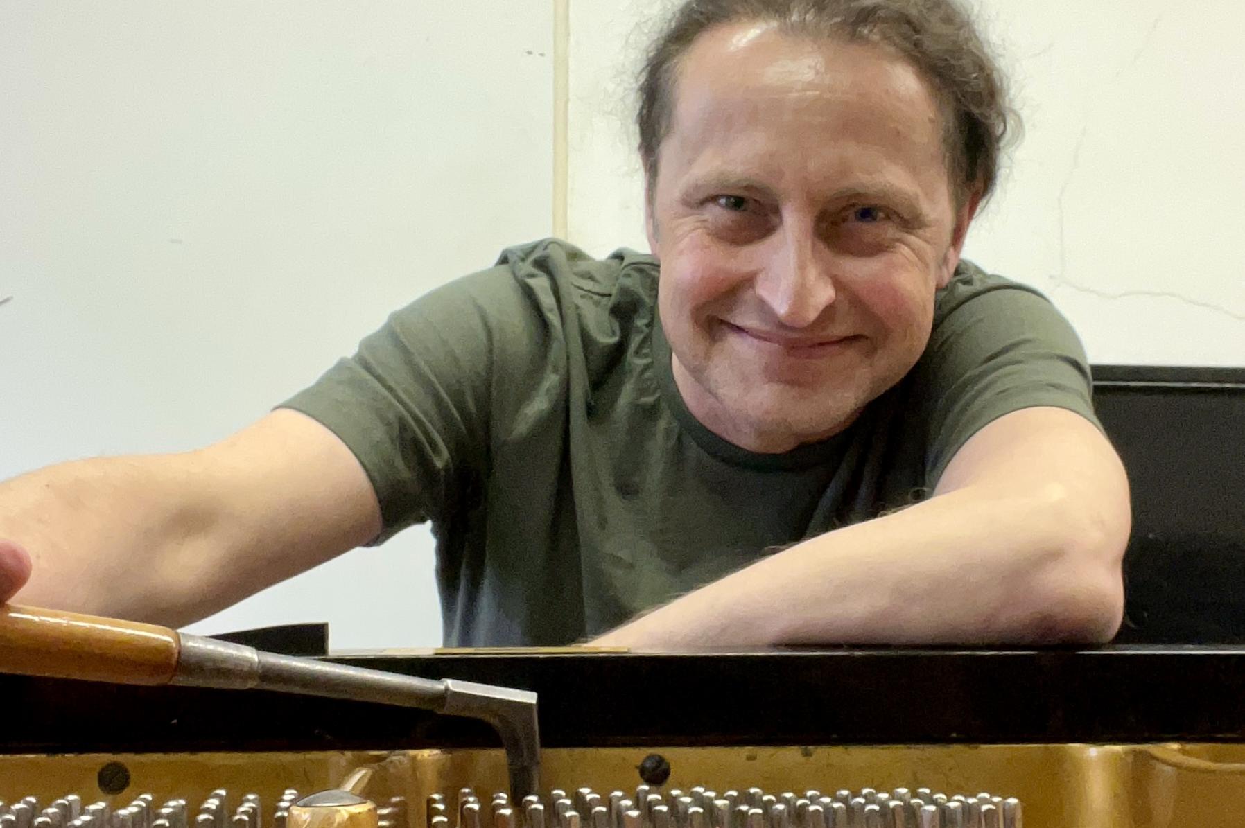 Ladění klavírů a pianin - Miroslav Vítovec