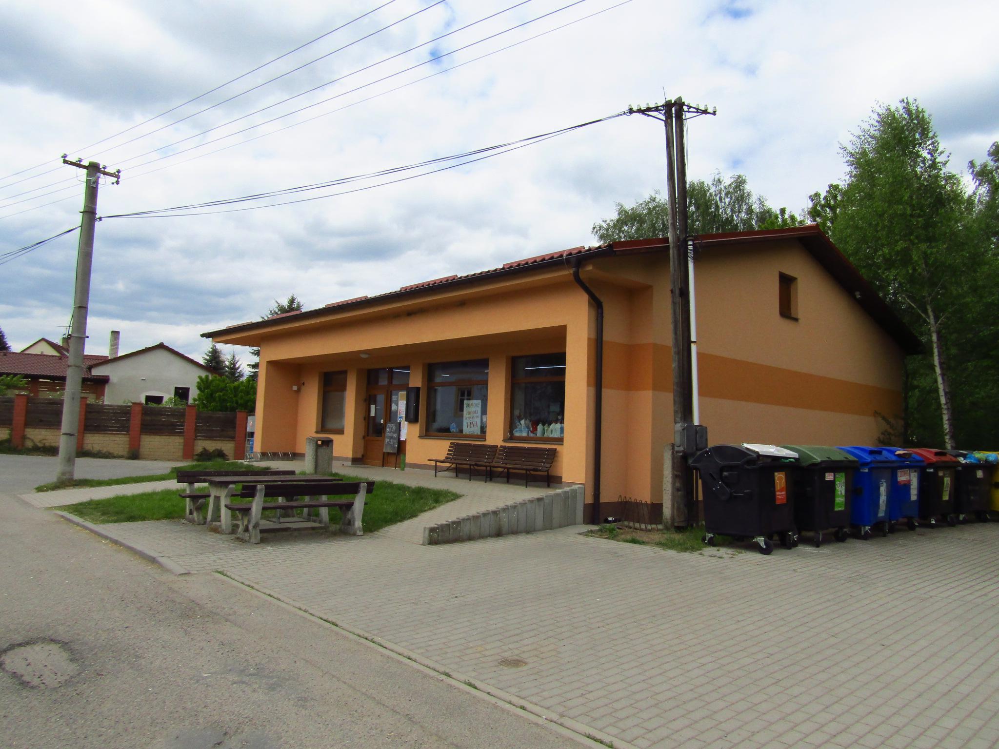 Potraviny Zvěstov foto 2