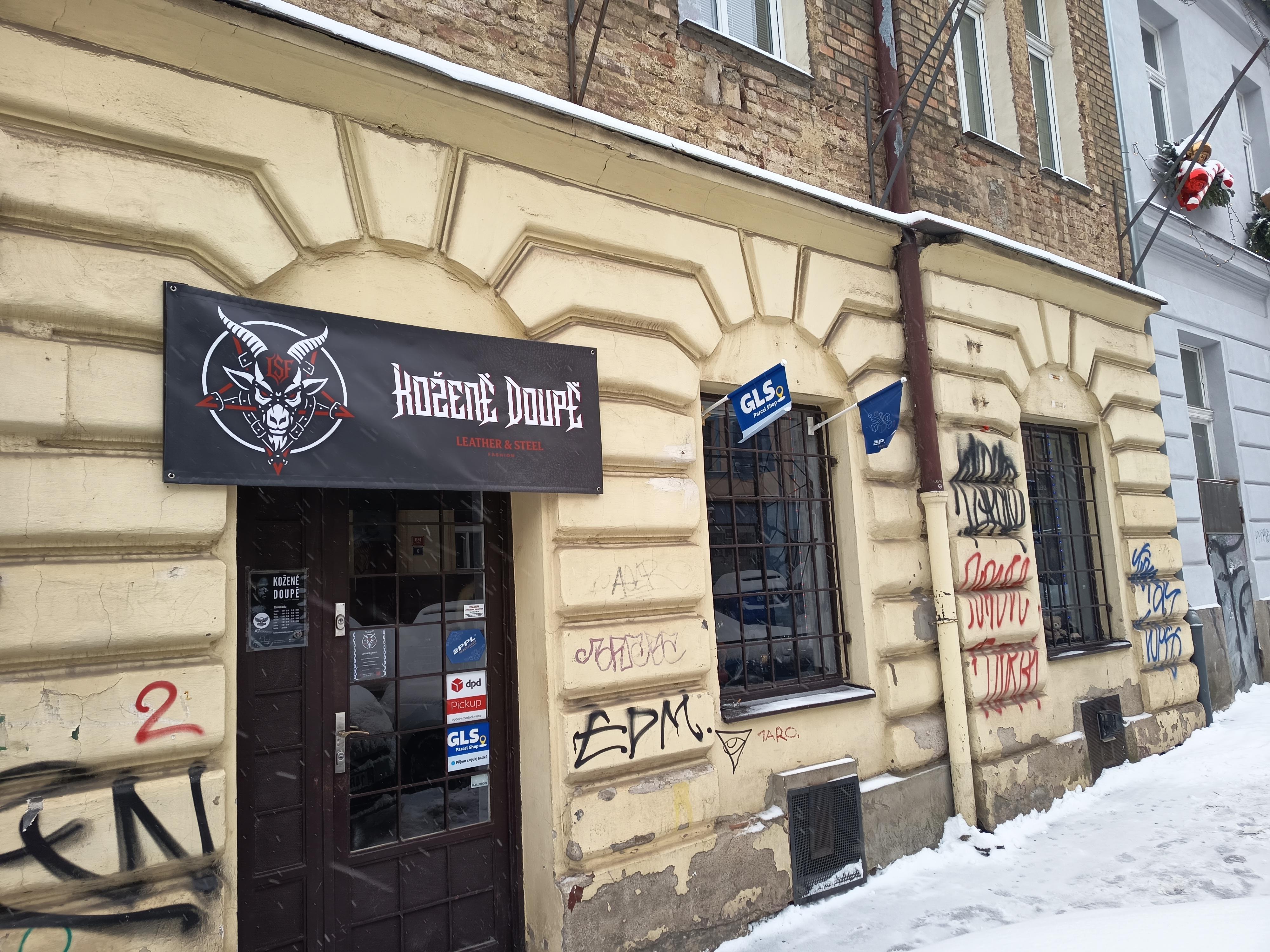 Kožené doupě foto 2