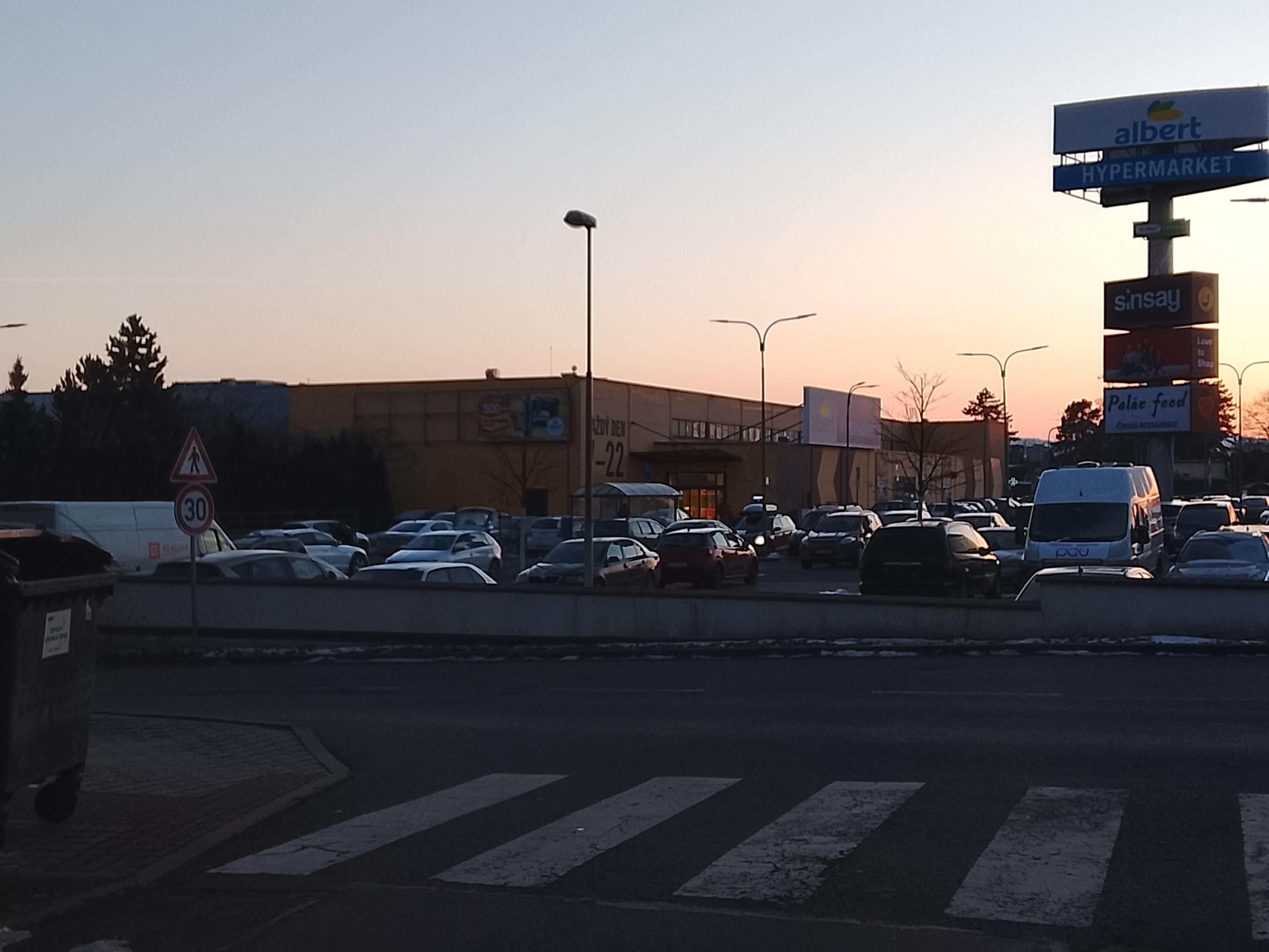 Albert Hypermarket foto 3