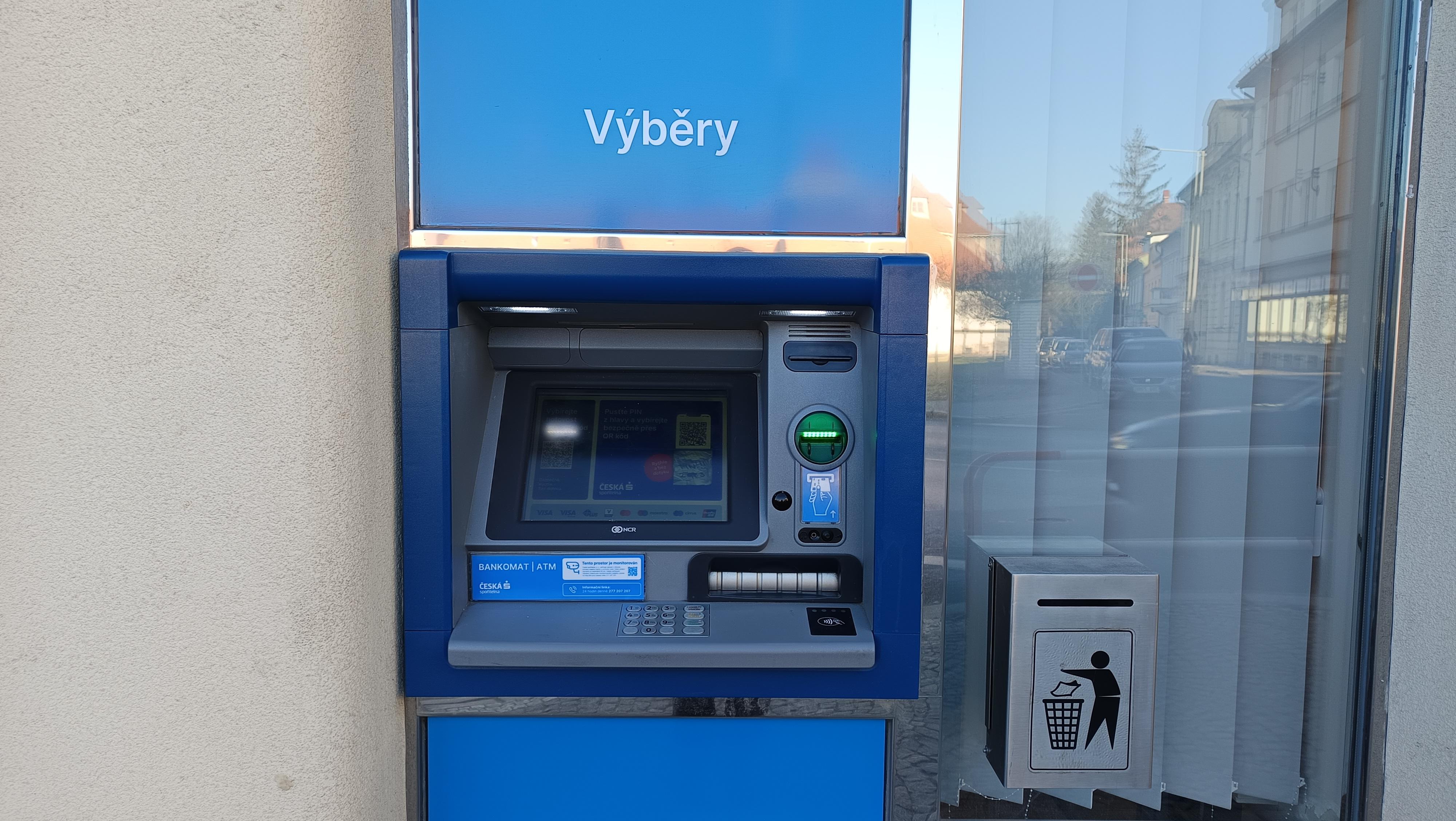 Bankomat České spořitelny foto 3