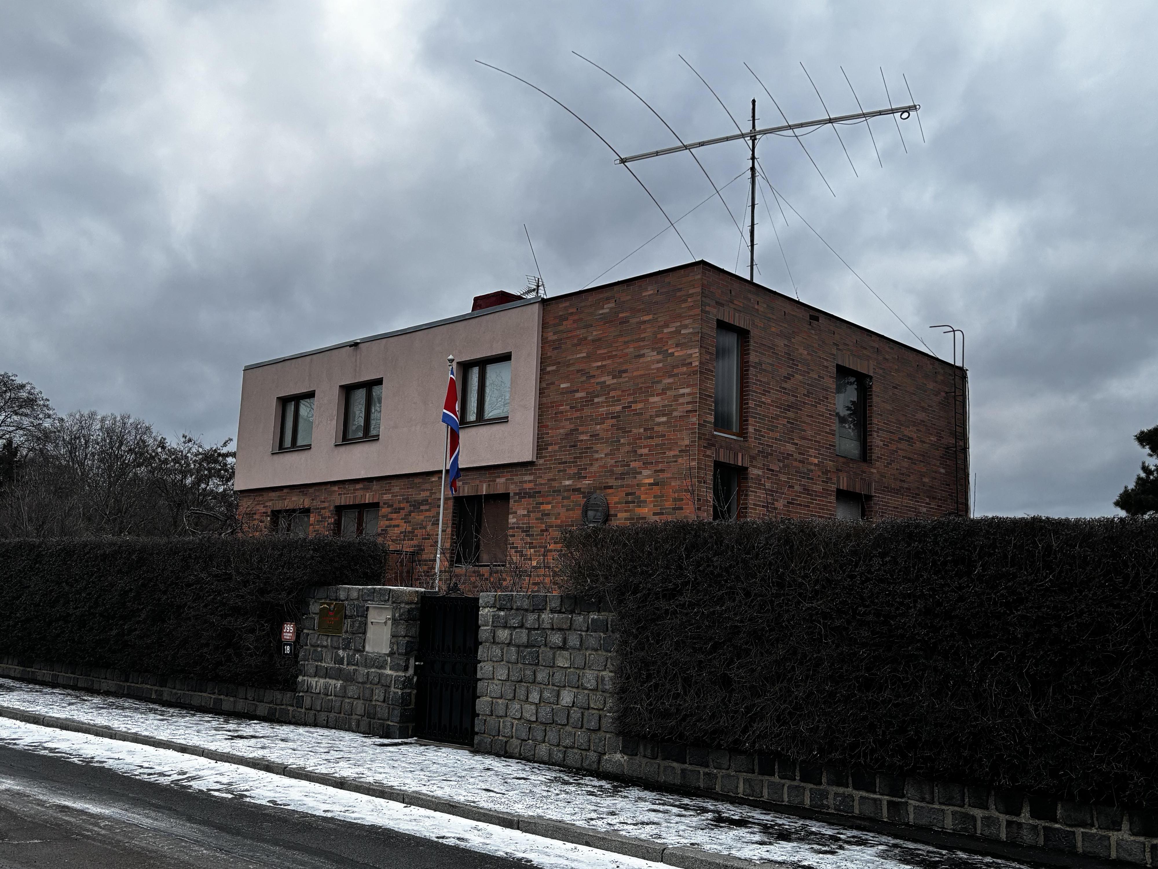 Korejská lidově demokratická republika - Velvyslanectví Korejské lidově demokratické republiky foto 2