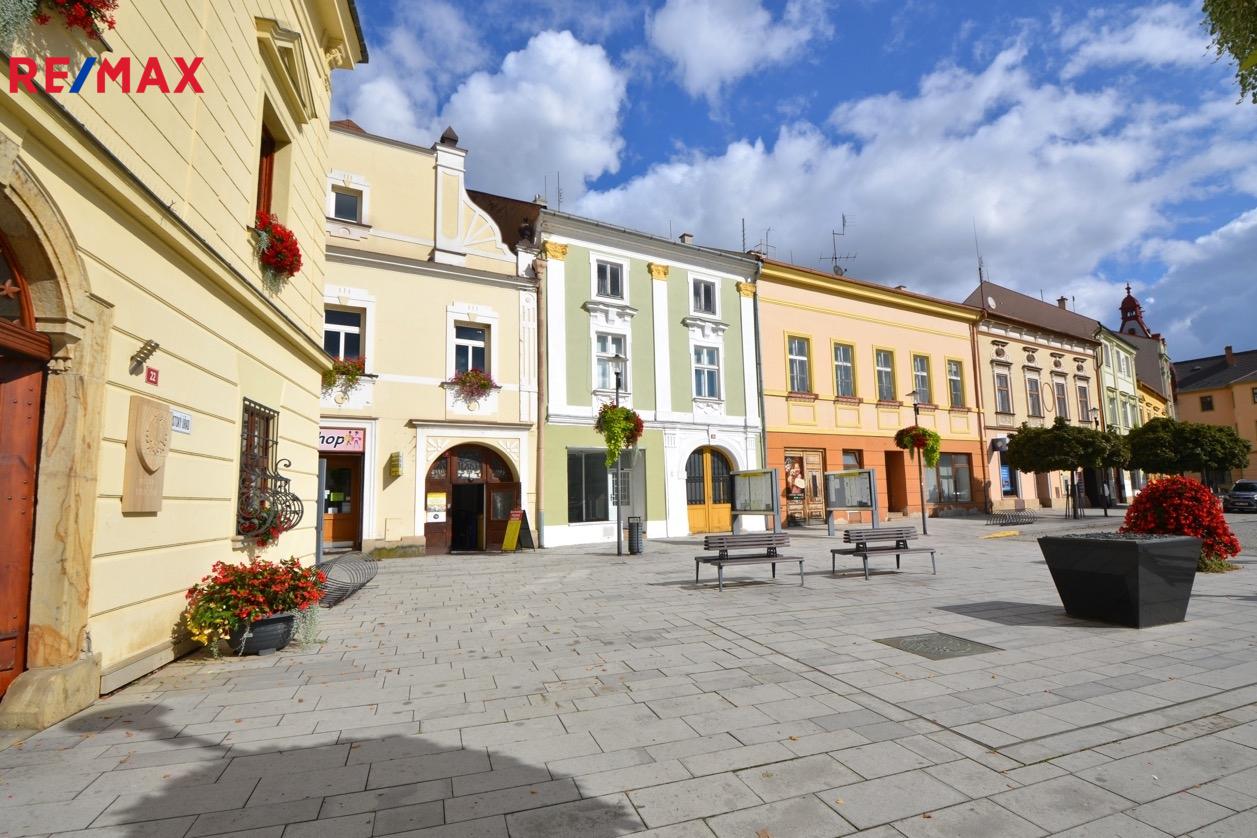Prodej rodinného domu s komerčním prostorem Uničov