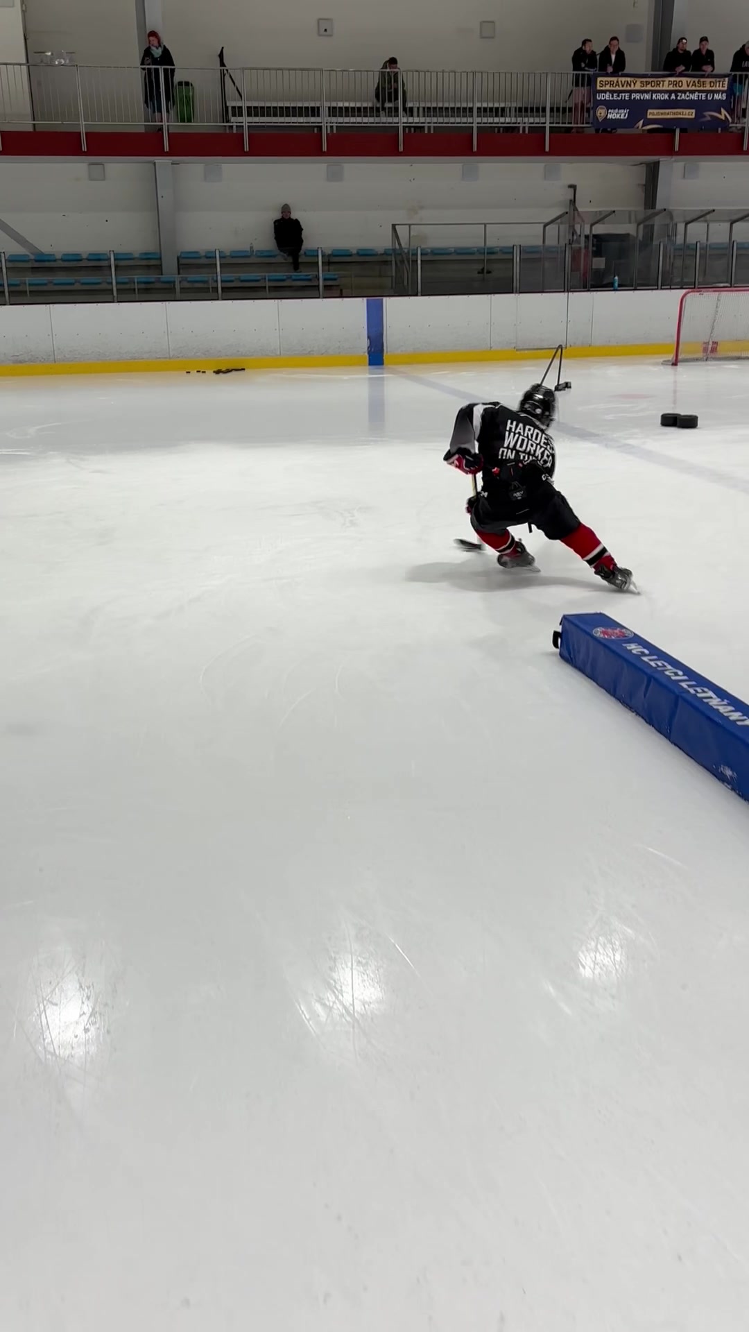 BUKACHOCKEY foto 2 (náhled videa)