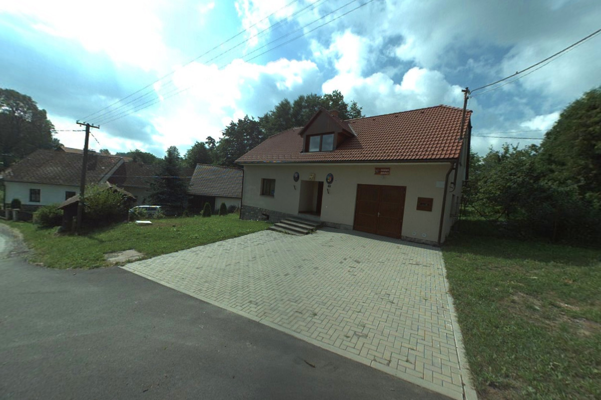 České Lhotice - obecní úřad foto 4