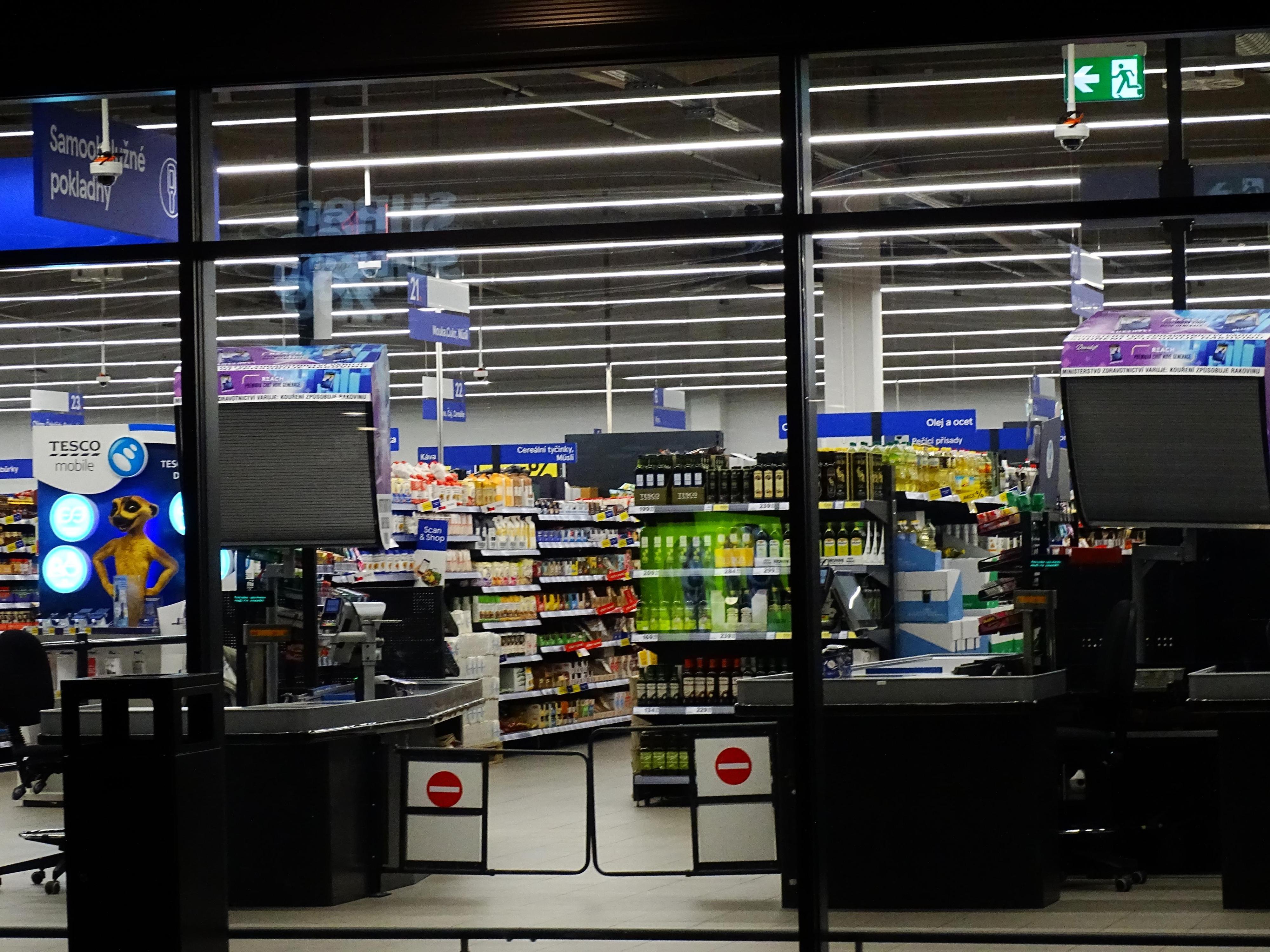 Tesco Hypermarket foto 6