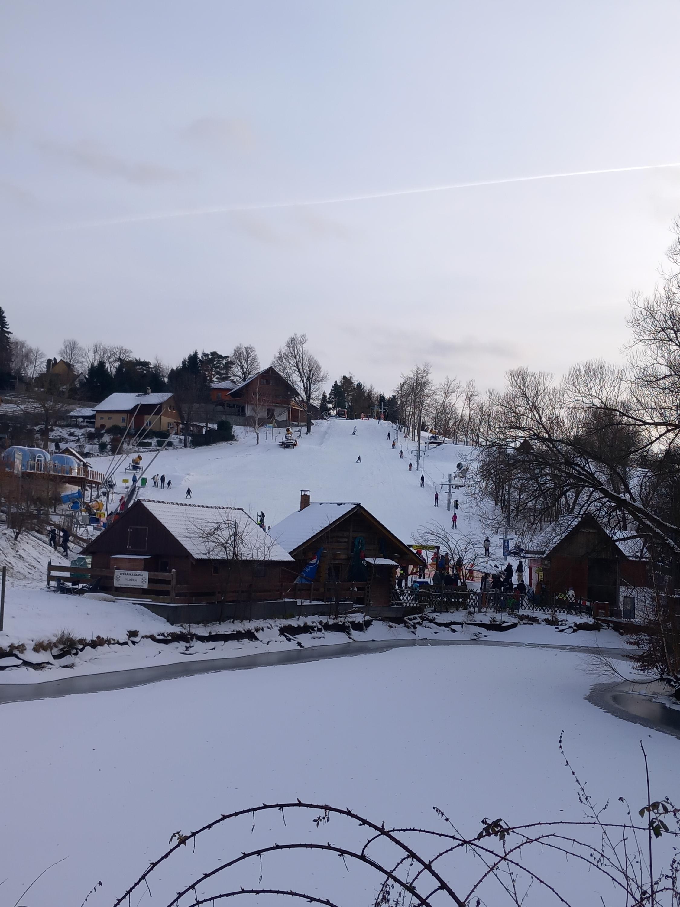 Sportovní areál - MRAKOVI foto 6