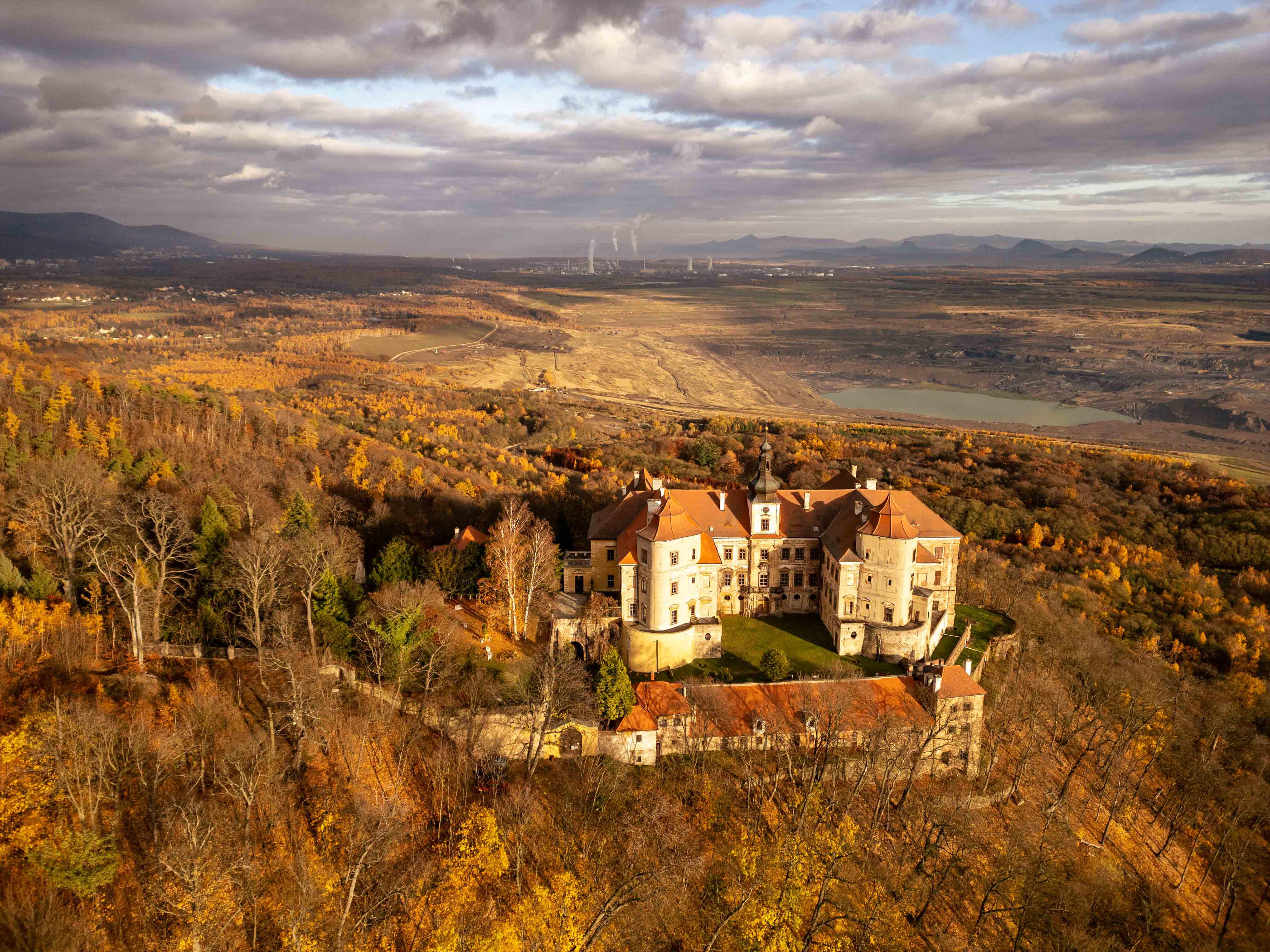 Státní zámek Jezeří foto 6