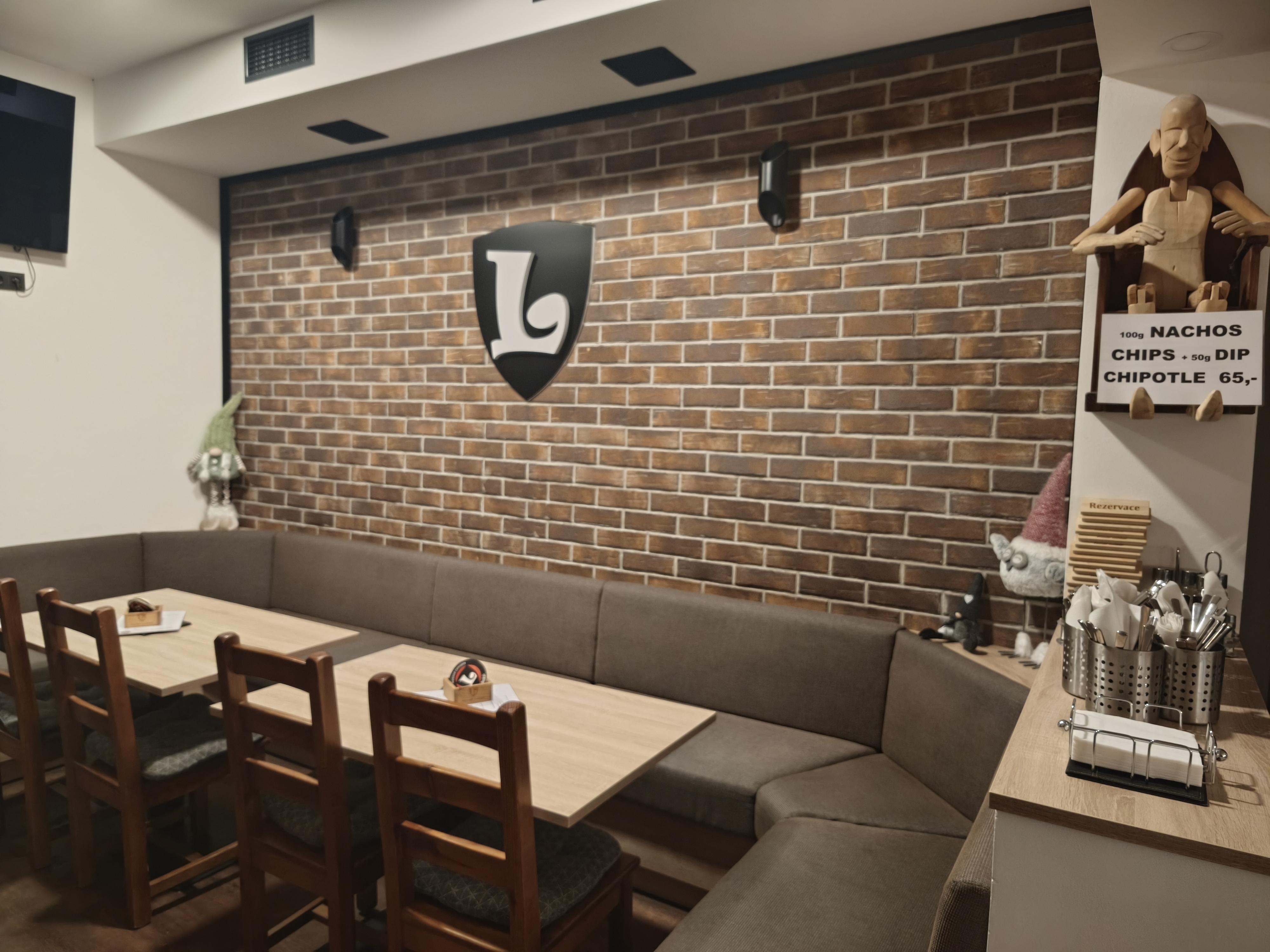 Restaurace U Loutkáře foto 3