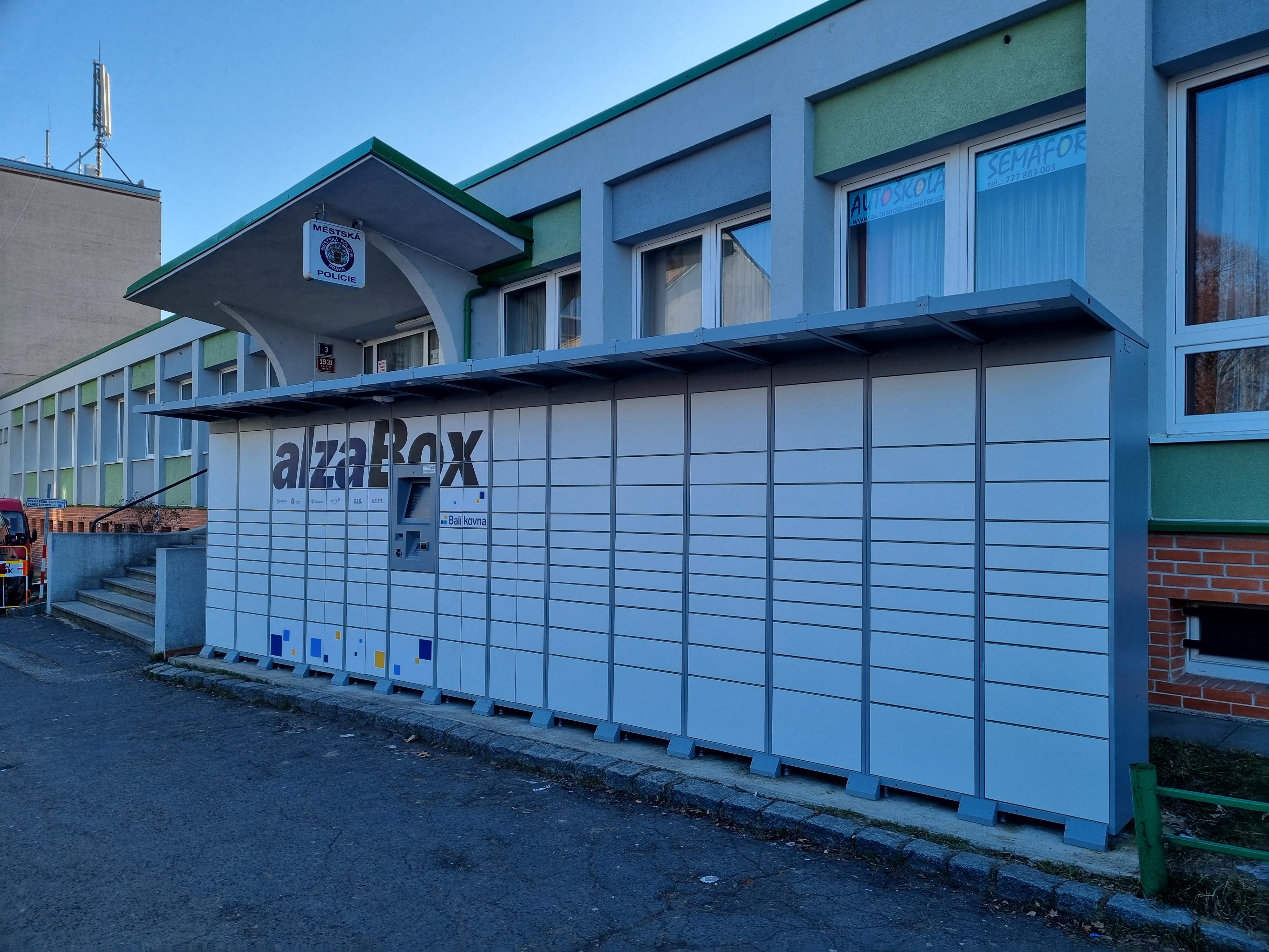 AlzaBox