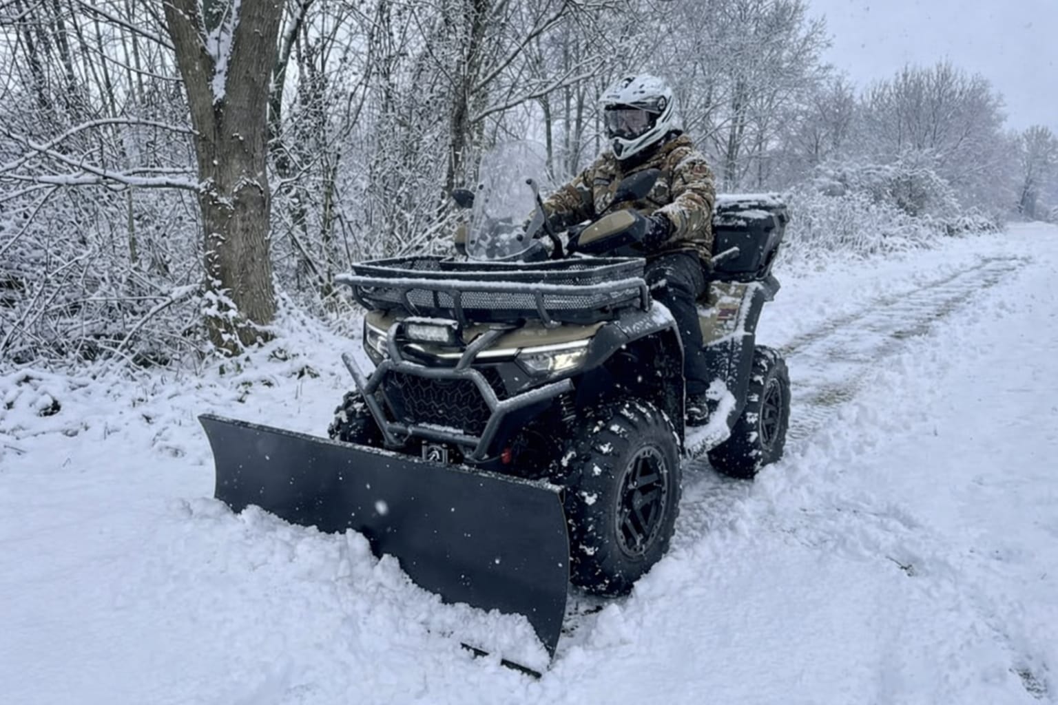 MOTO Centrum xmotostore.cz - Příbram foto 2