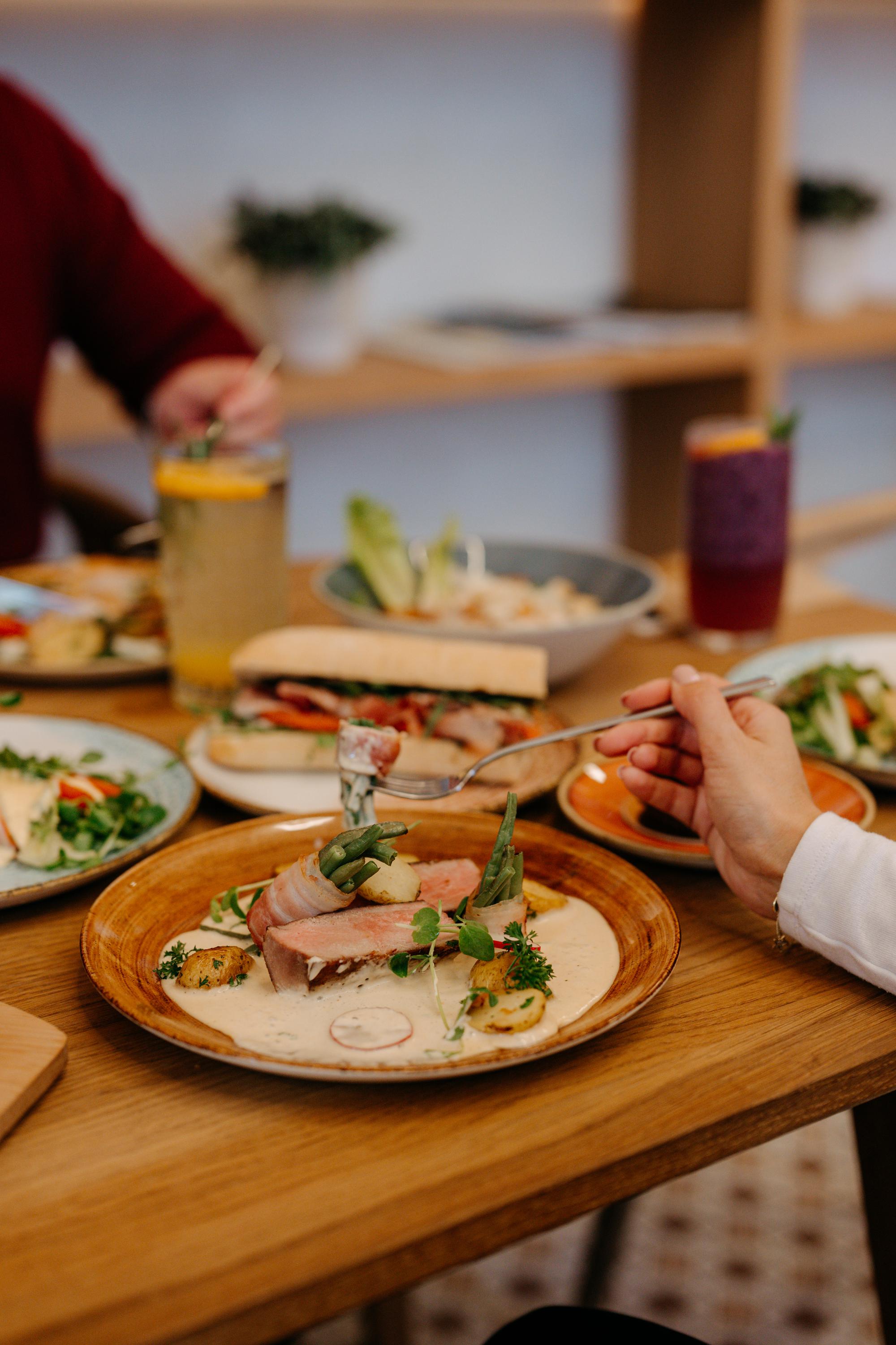 Café Revoluční foto 2