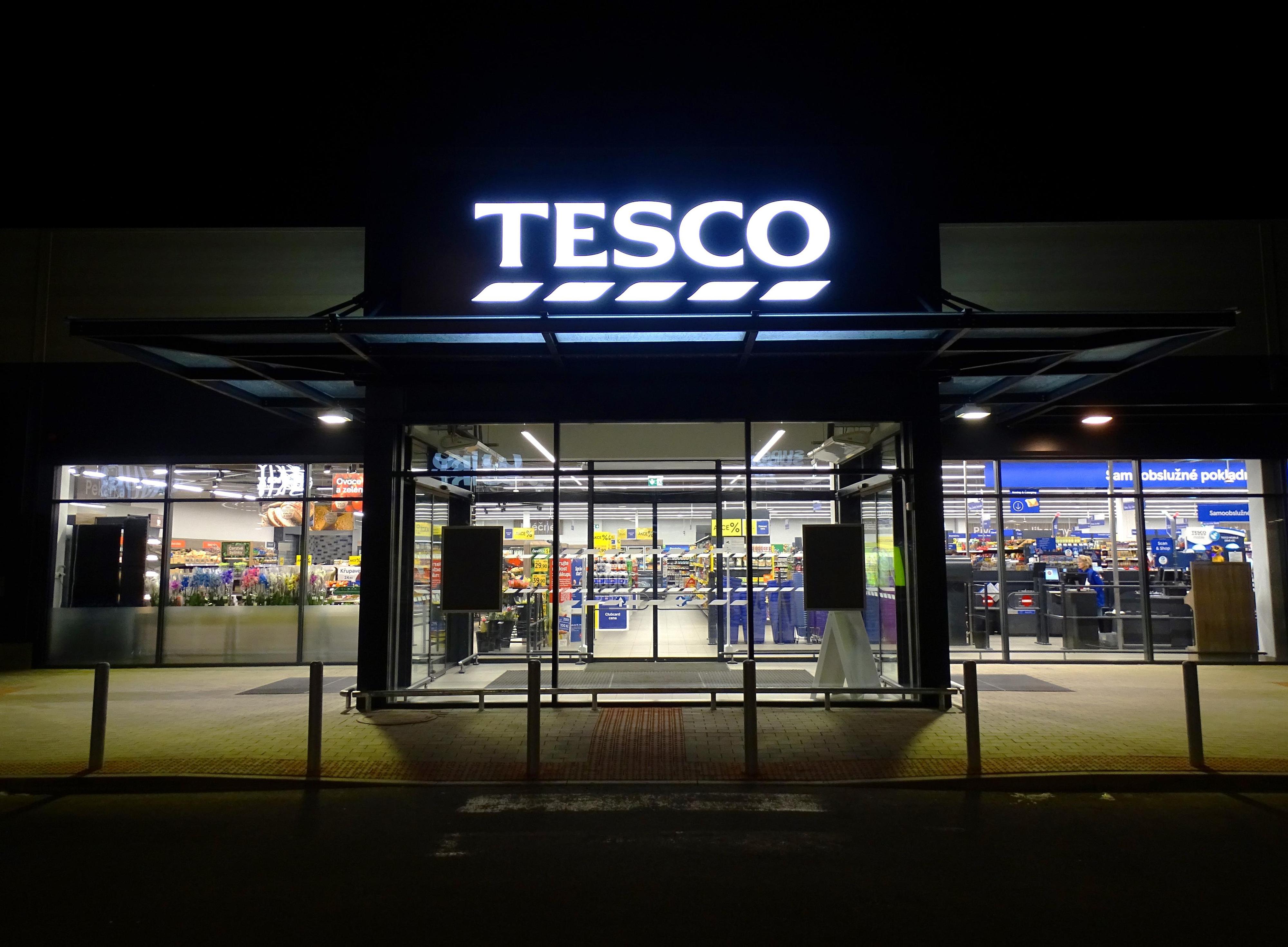 Tesco Hypermarket foto 3