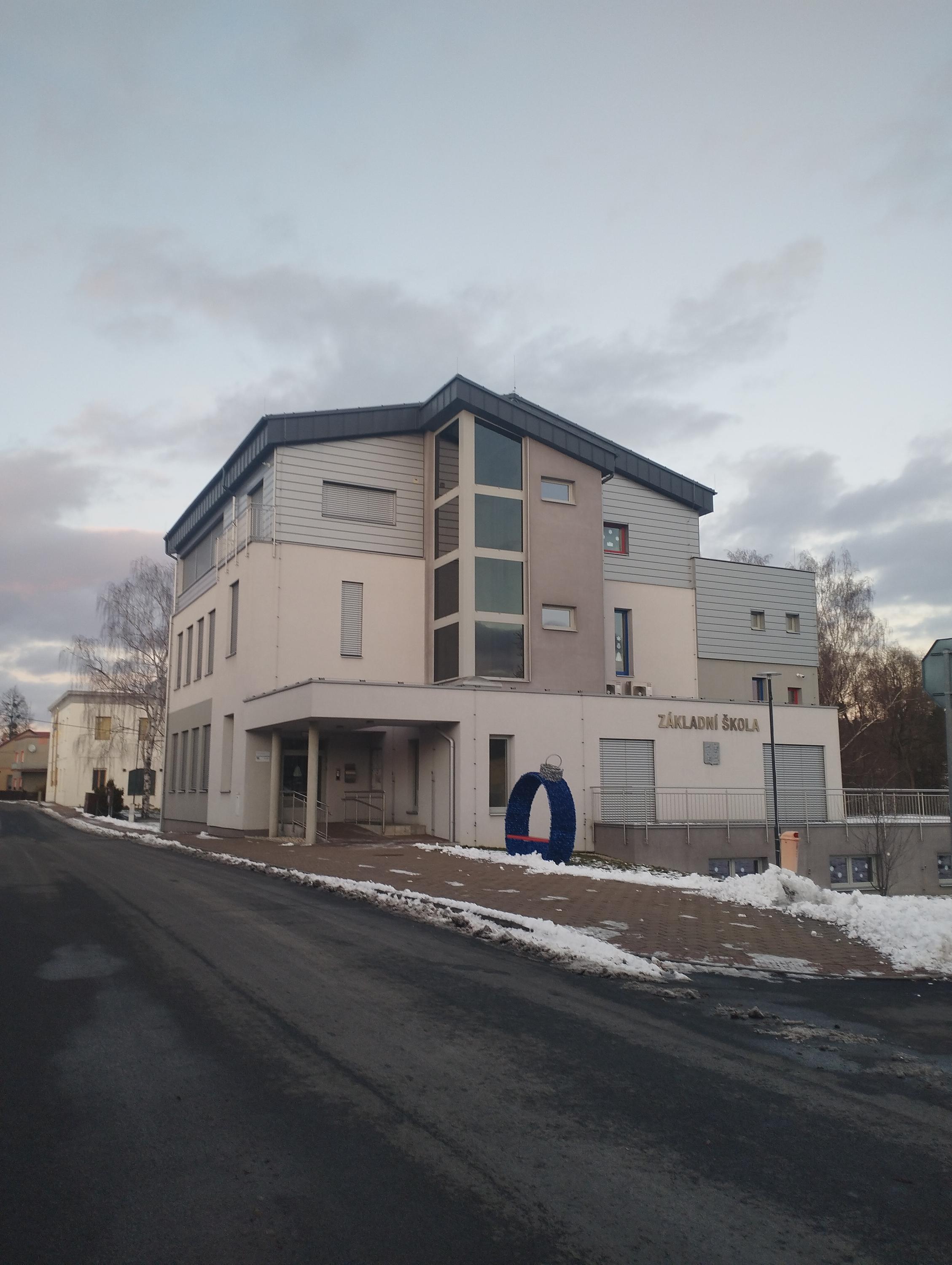 Základní škola a Mateřská škola Václavovice foto 1