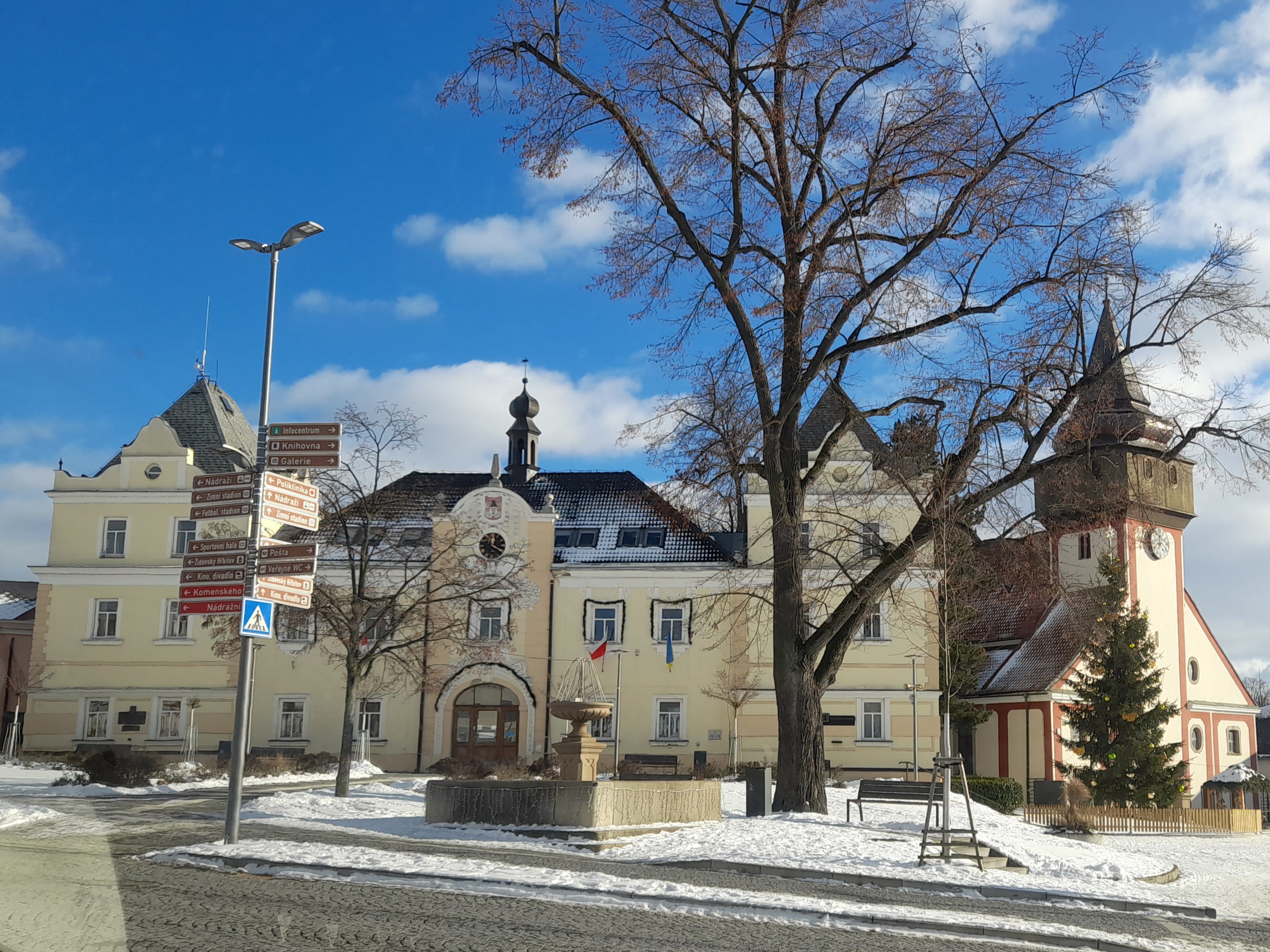 Světlá nad Sázavou - městský úřad foto 2