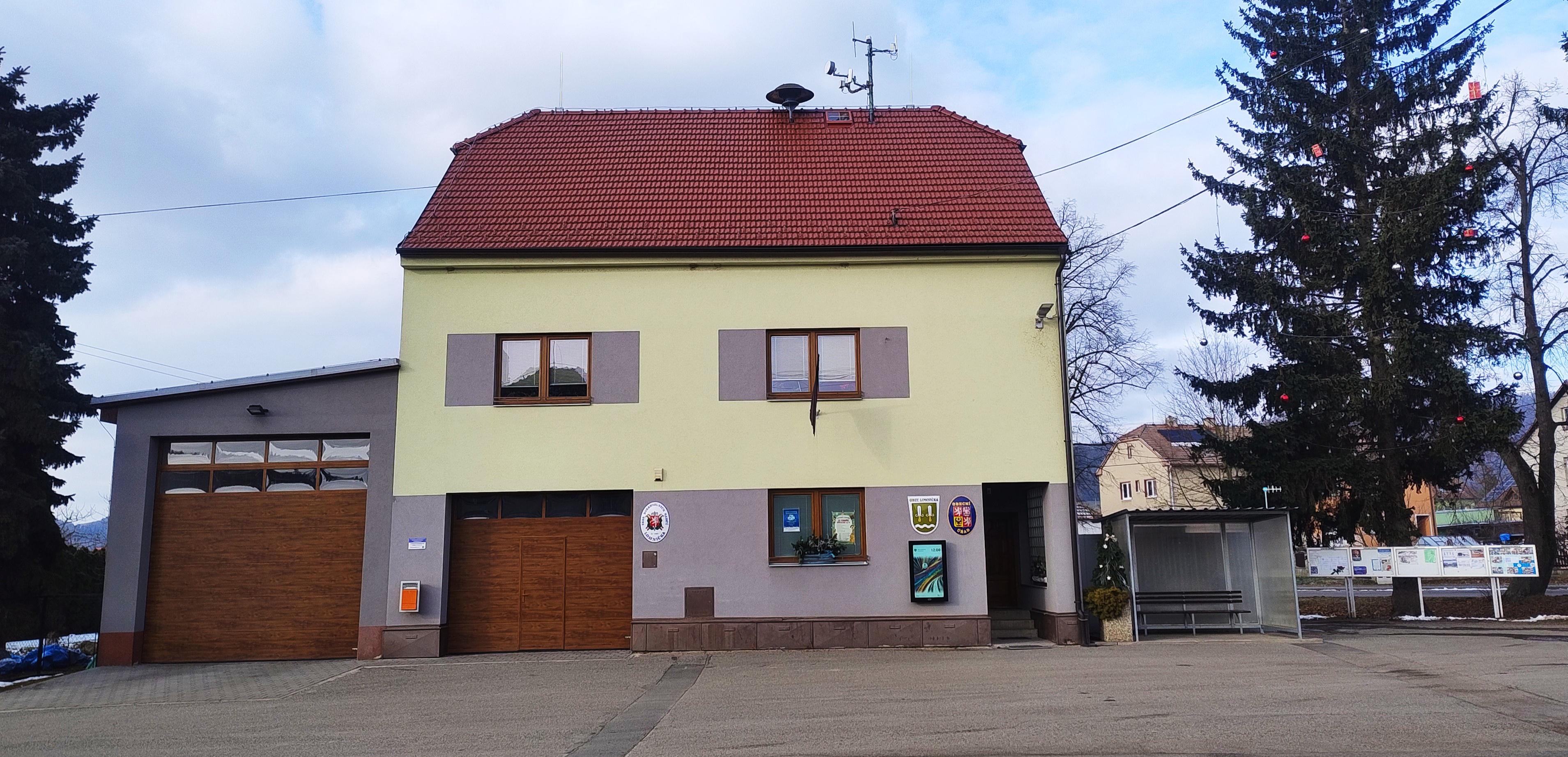 Lomnička - obecní úřad foto 3