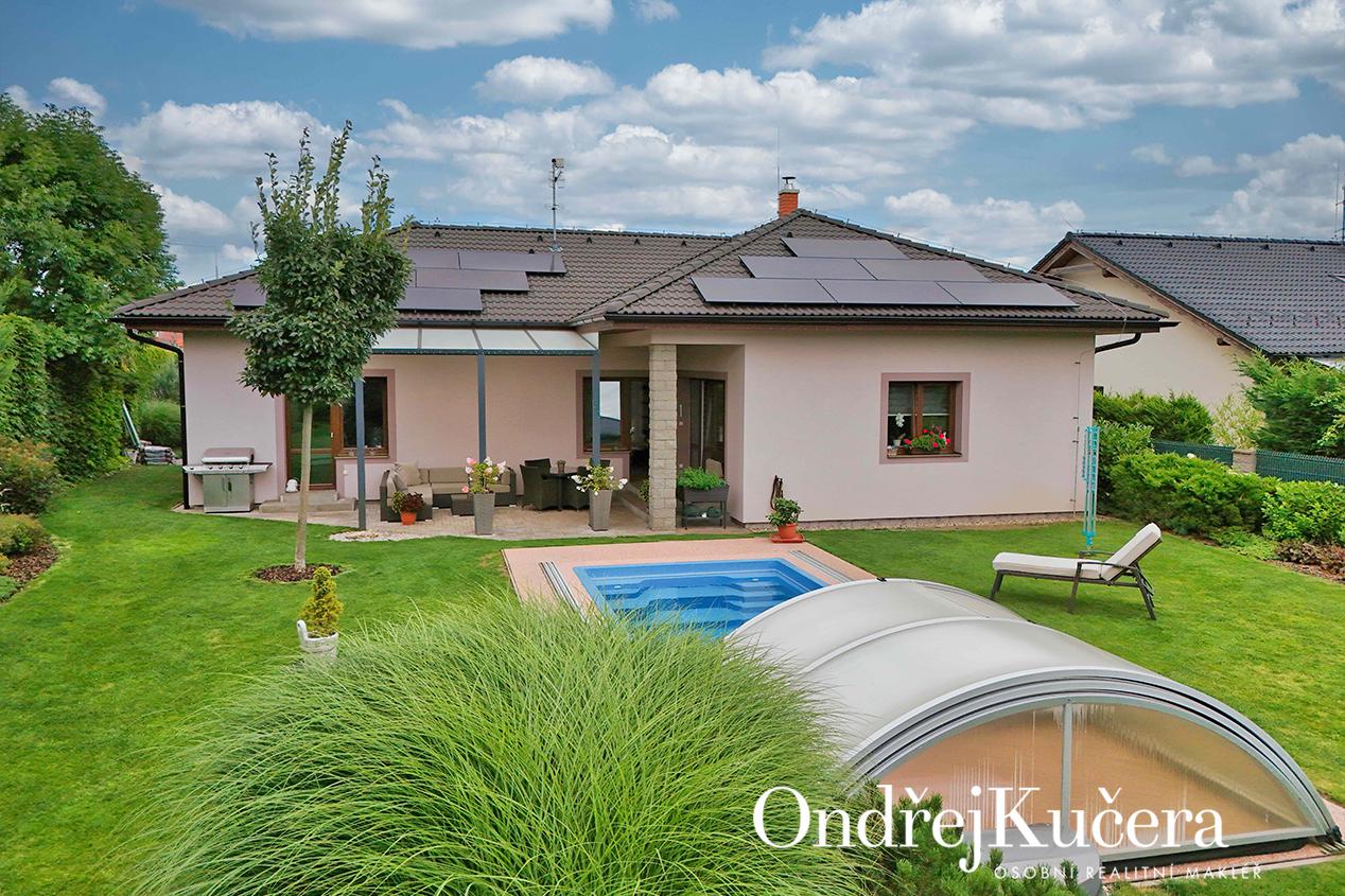 Nízkonákladový dům na prodej v Kostelci nad Labem