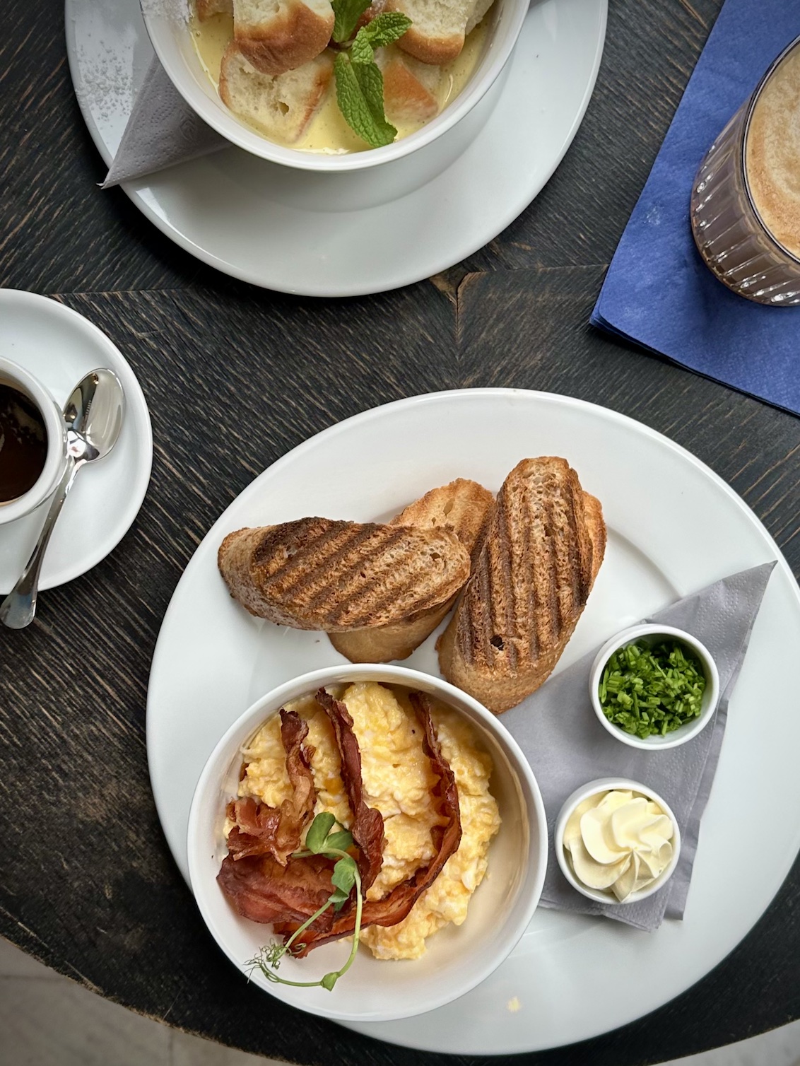 Kavárna Divadla Ungelt - Café Hein foto 3