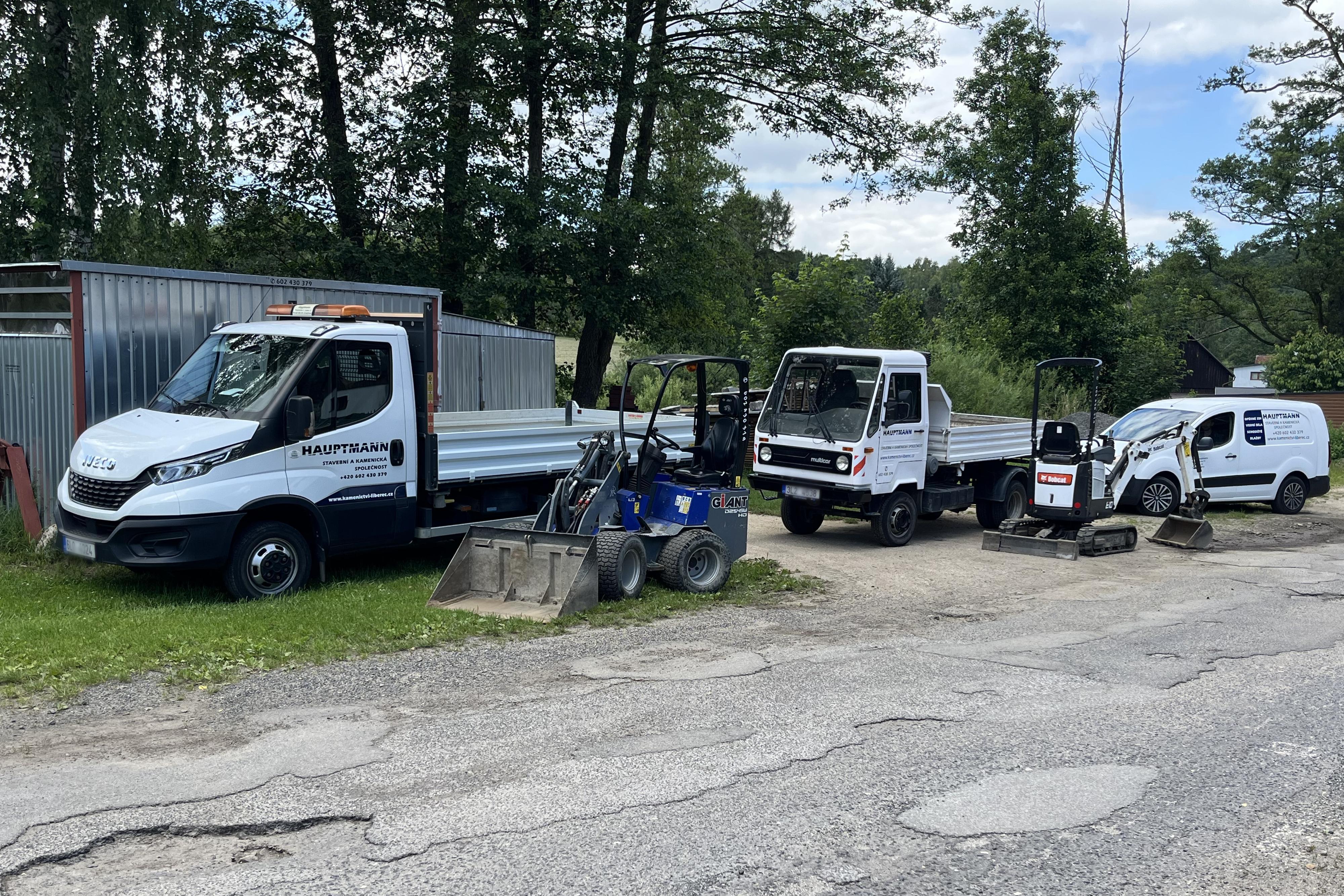 HAUPTMANN  stavební a kamenická společnost