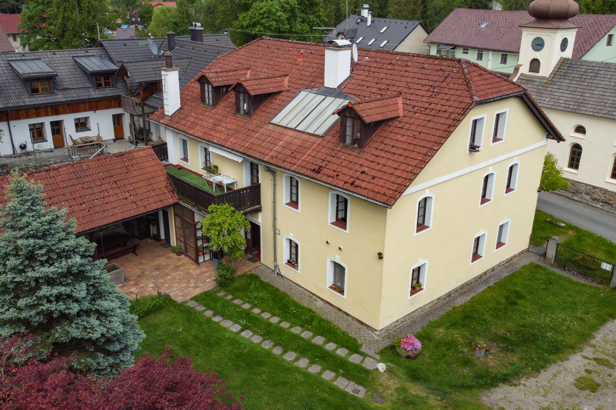 Prodej šumavského domu -  penzionu na Červené