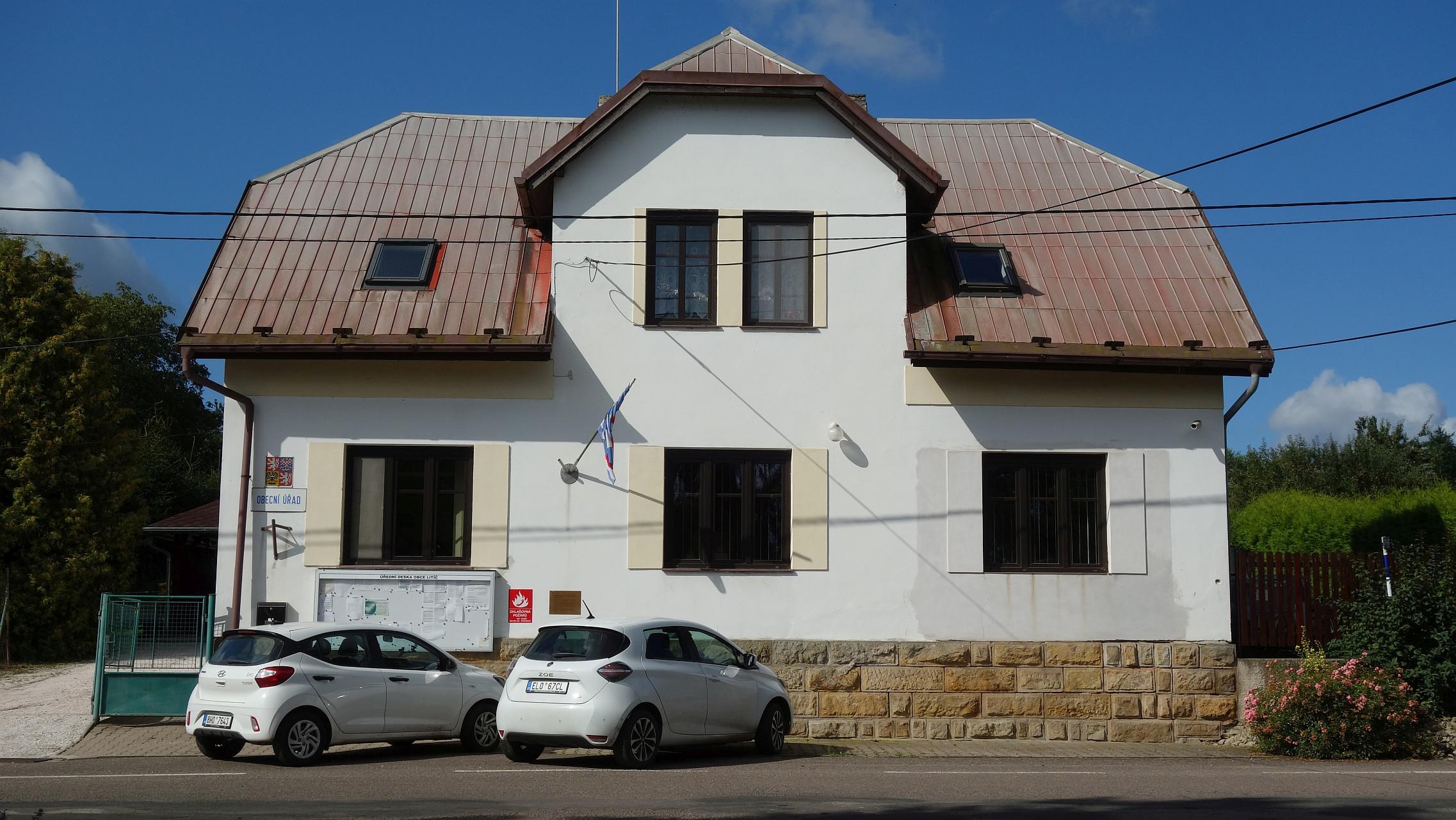 Litíč - obecní úřad foto 2