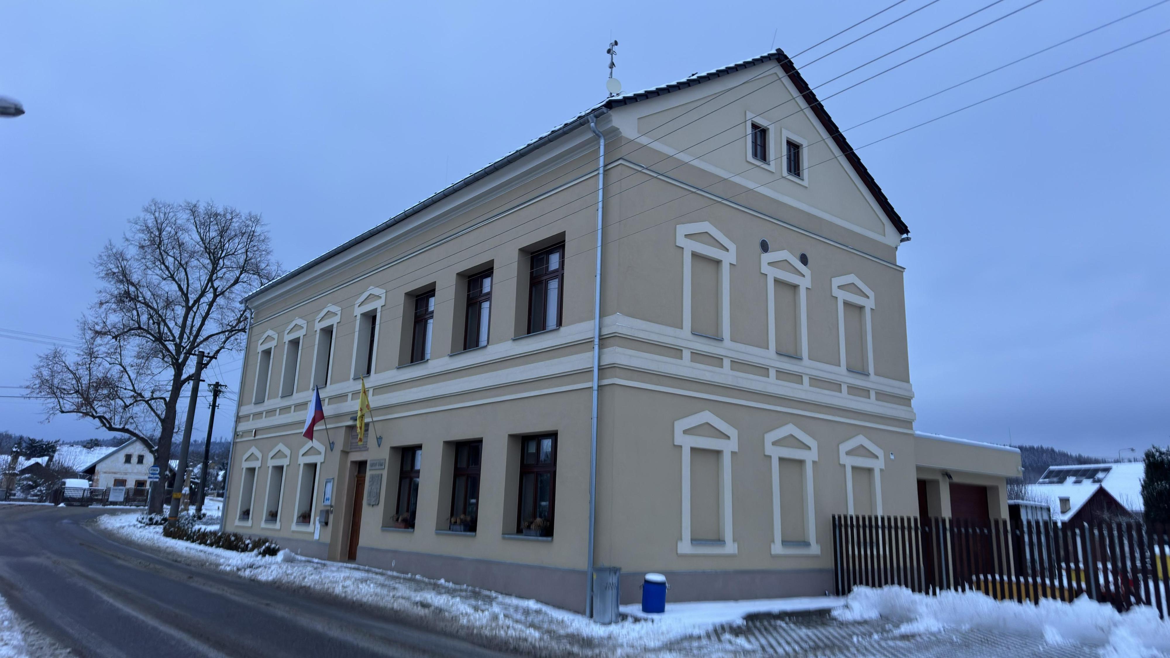 Holín - obecní úřad foto 4