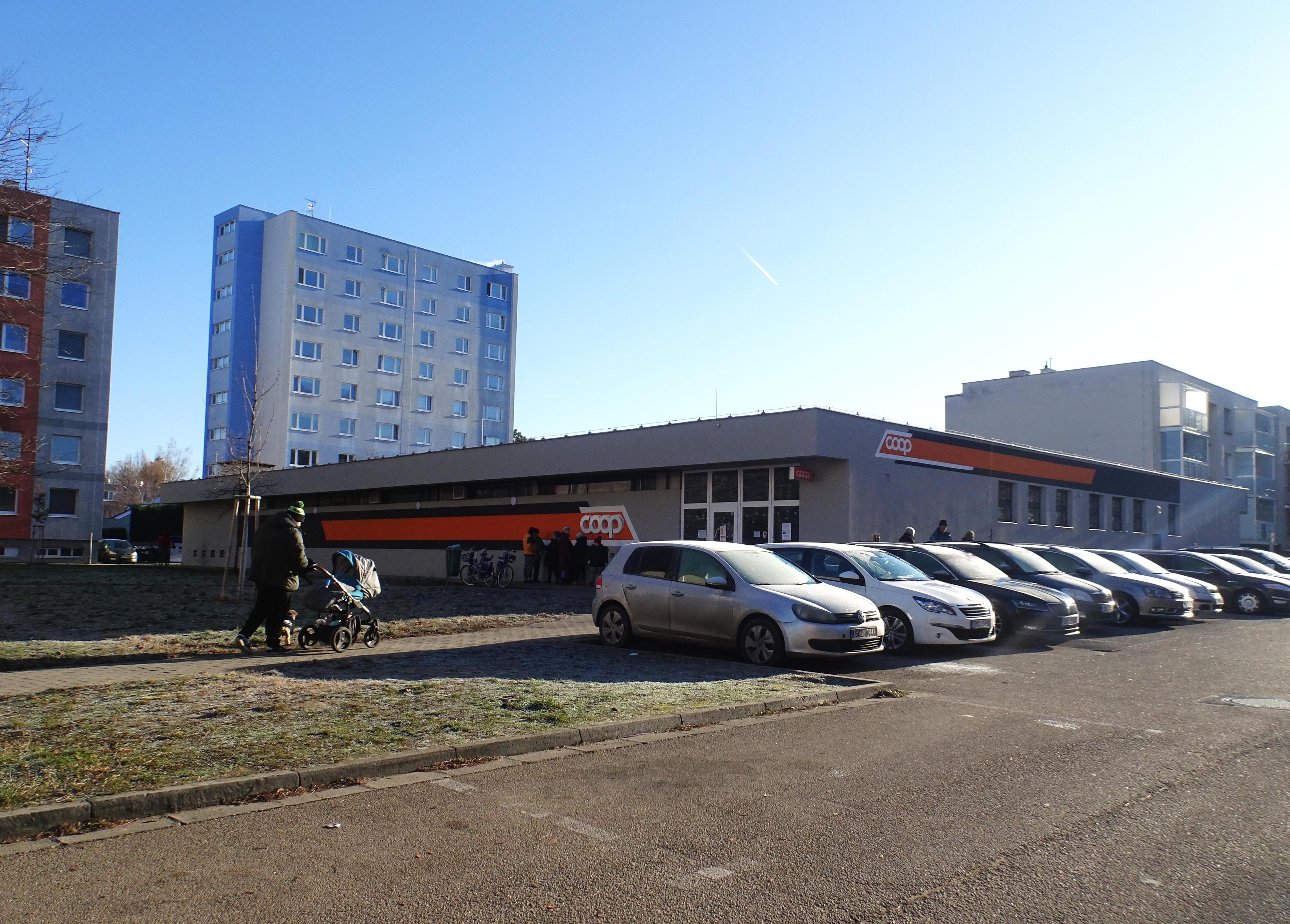 Jednota, spotřební družstvo v Hodoníně - COOP foto 2