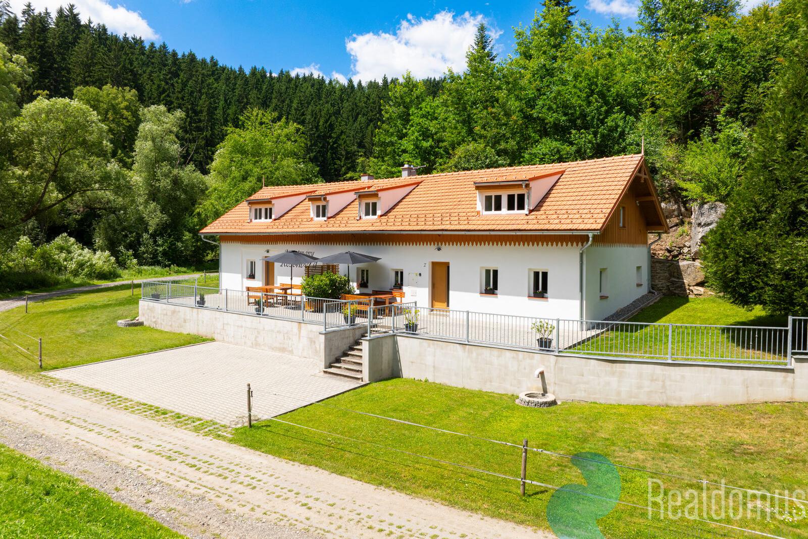 PRODEJ, rodinný dům, 2 byt.jednotky, Rožmberk n/Vl