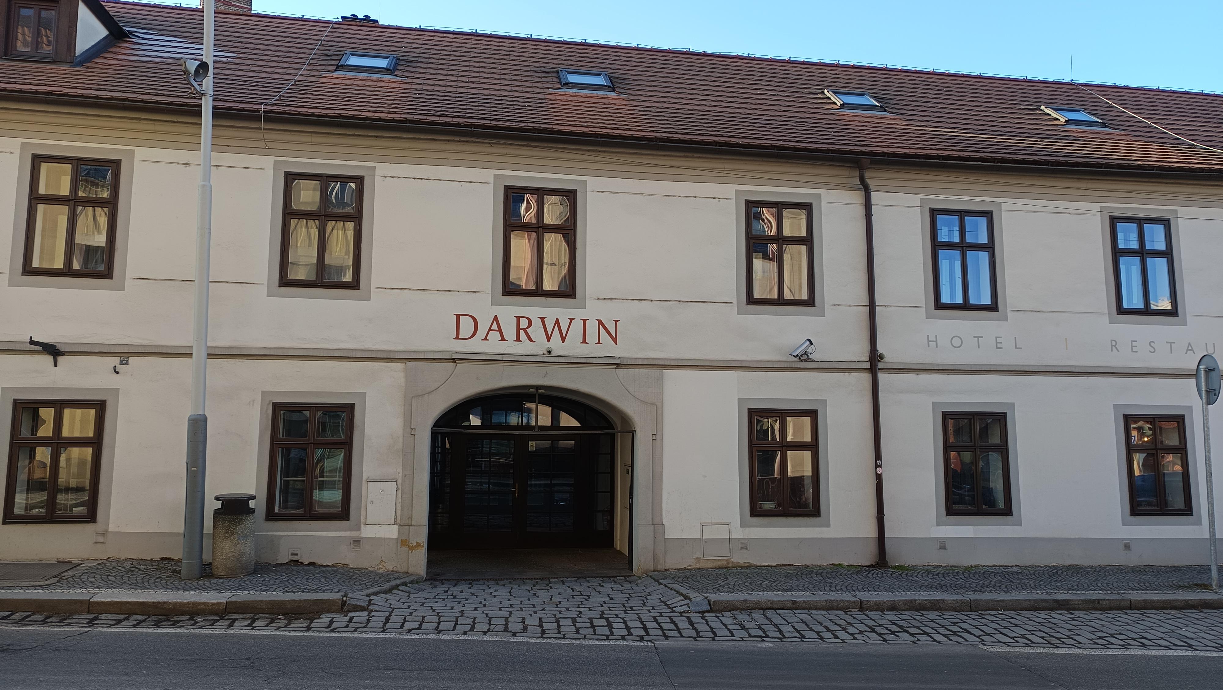 Darwin Hotel Restaurant