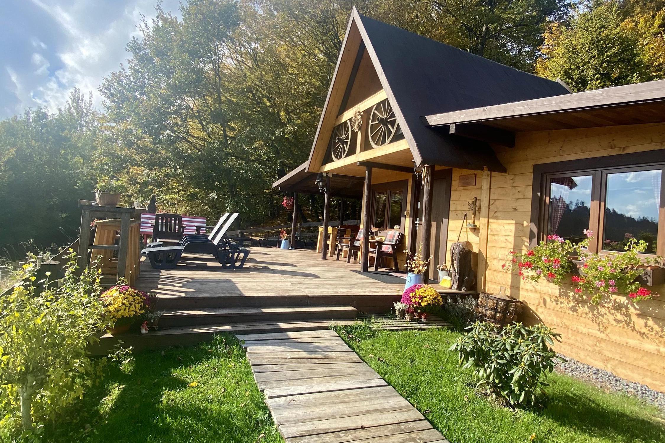 Zážitkový pobyt a glamping Tiny house Samota Pod trnků