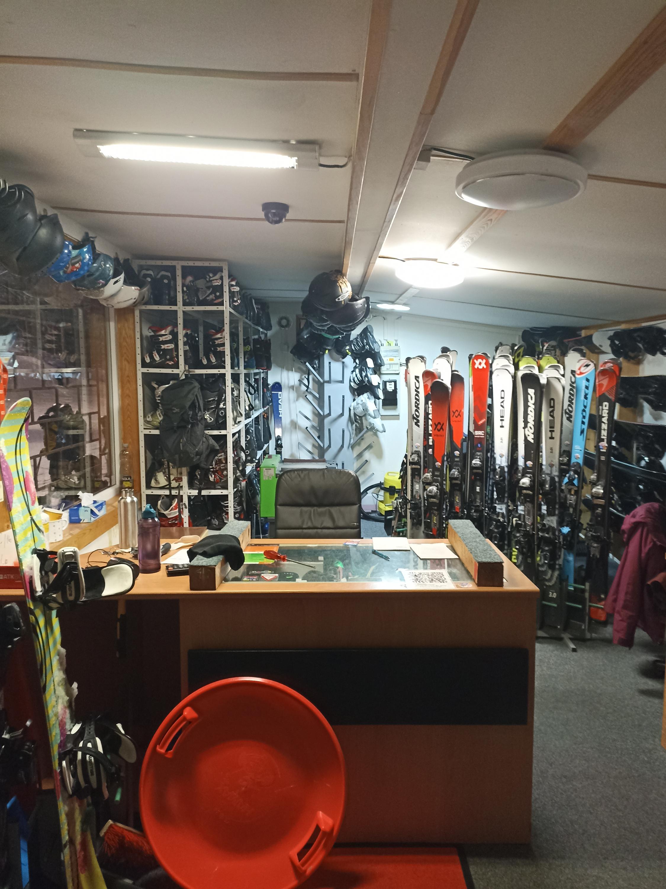 Ski servis/rent Ness foto 5