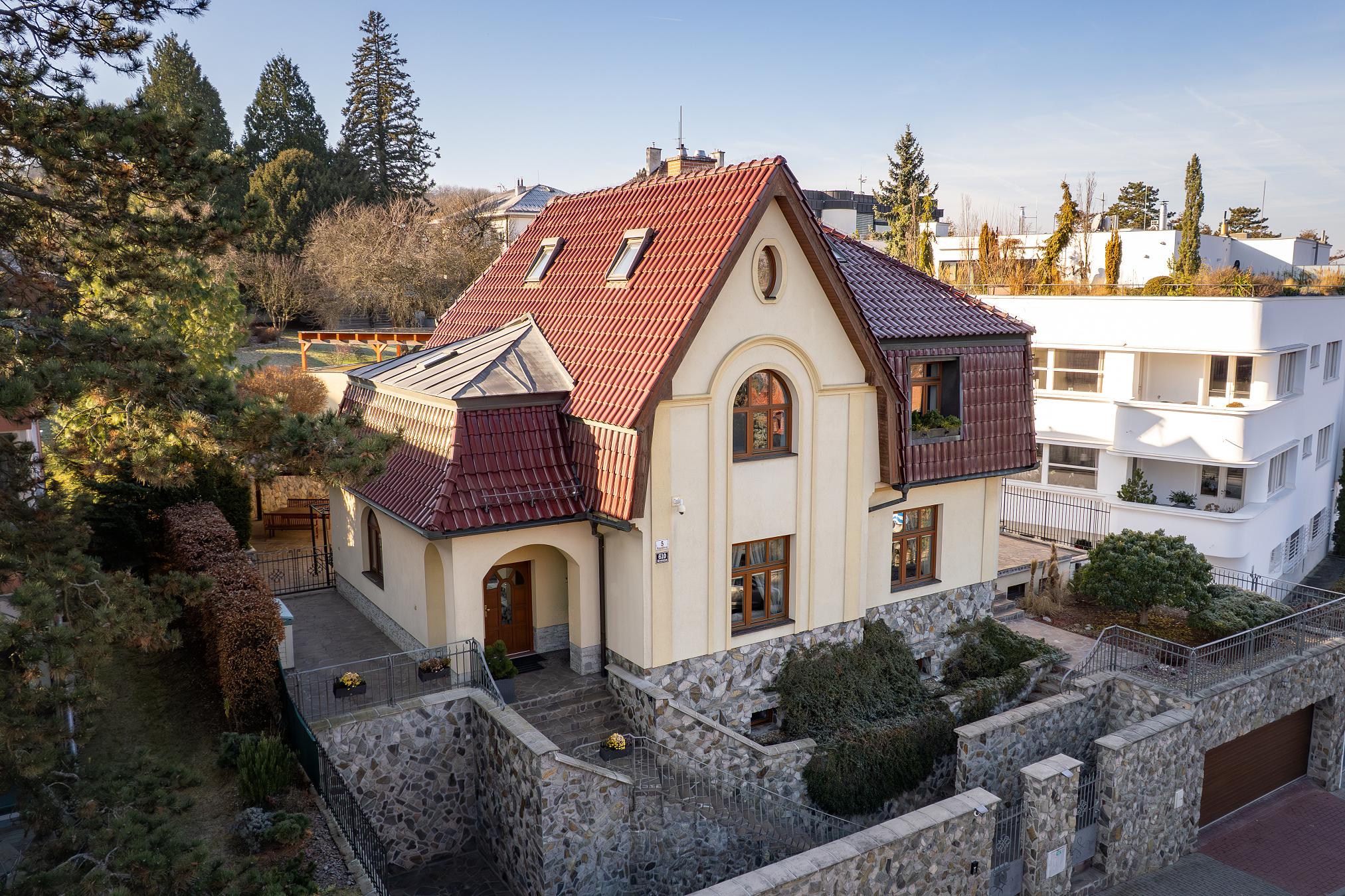 Prodej vily - 754 m² - Brno - Stránice