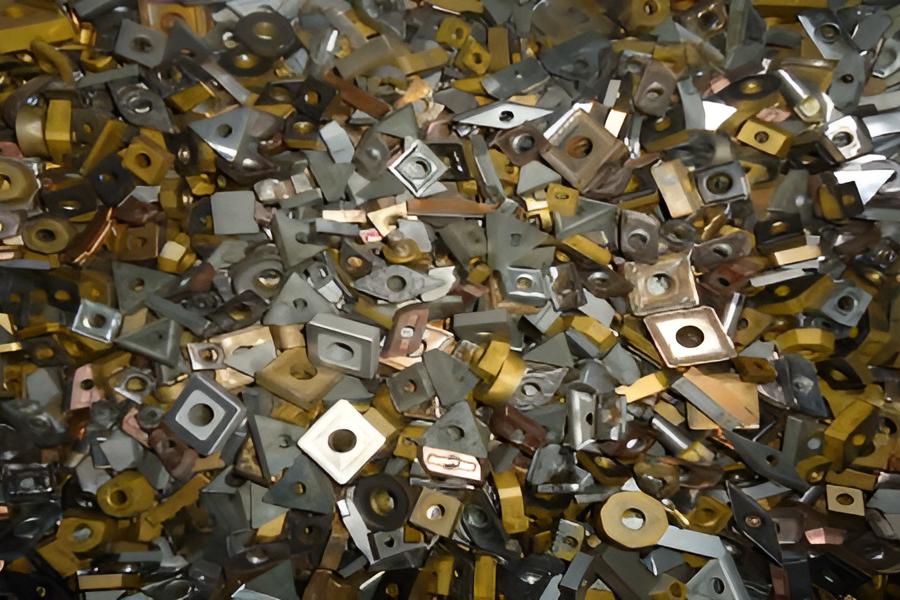 SLINUTÉ KARBIDY-Sk plátky, Tk plátky až 2000 Kč/kg