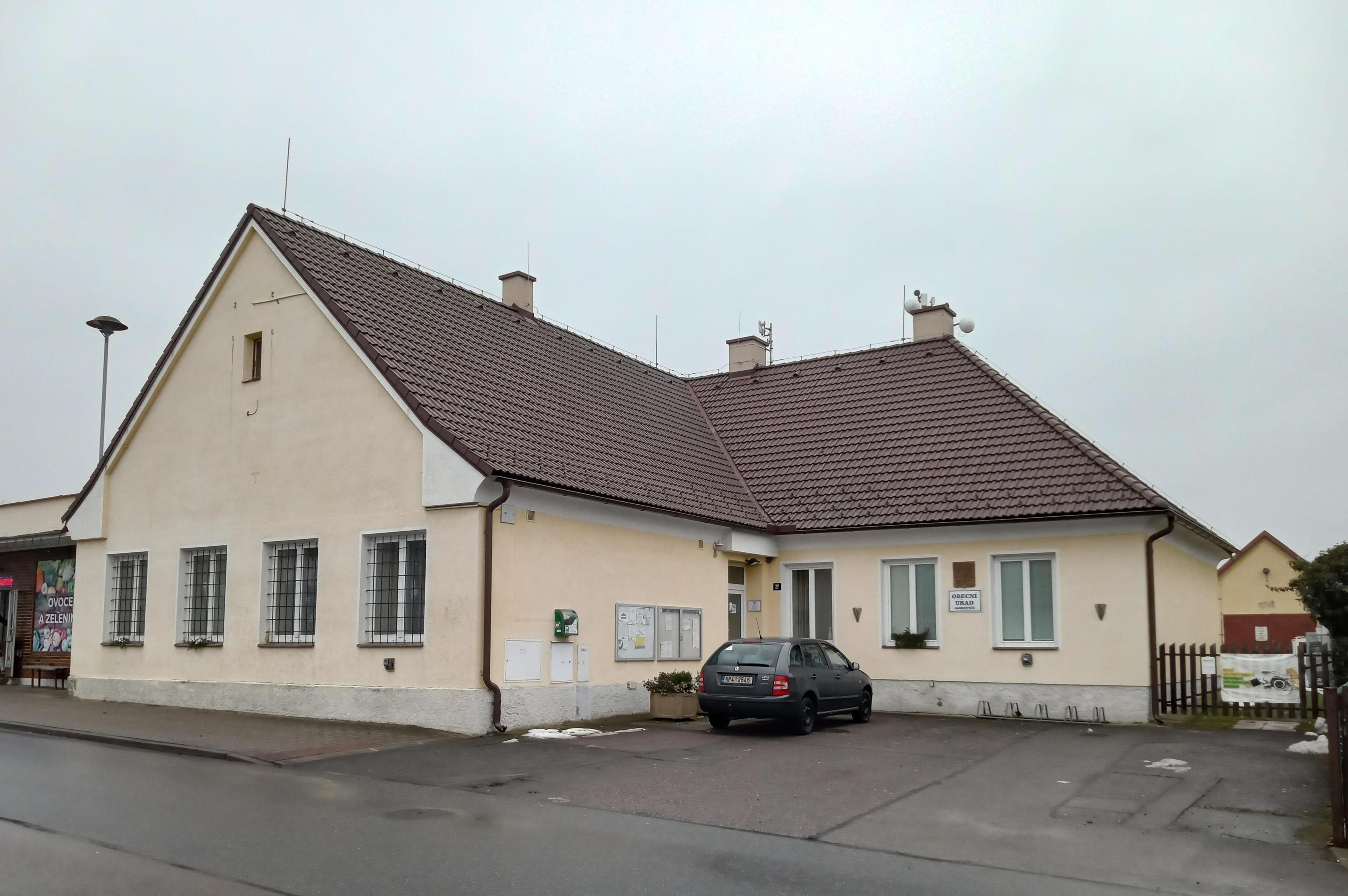 Jankovice - obecní úřad foto 2