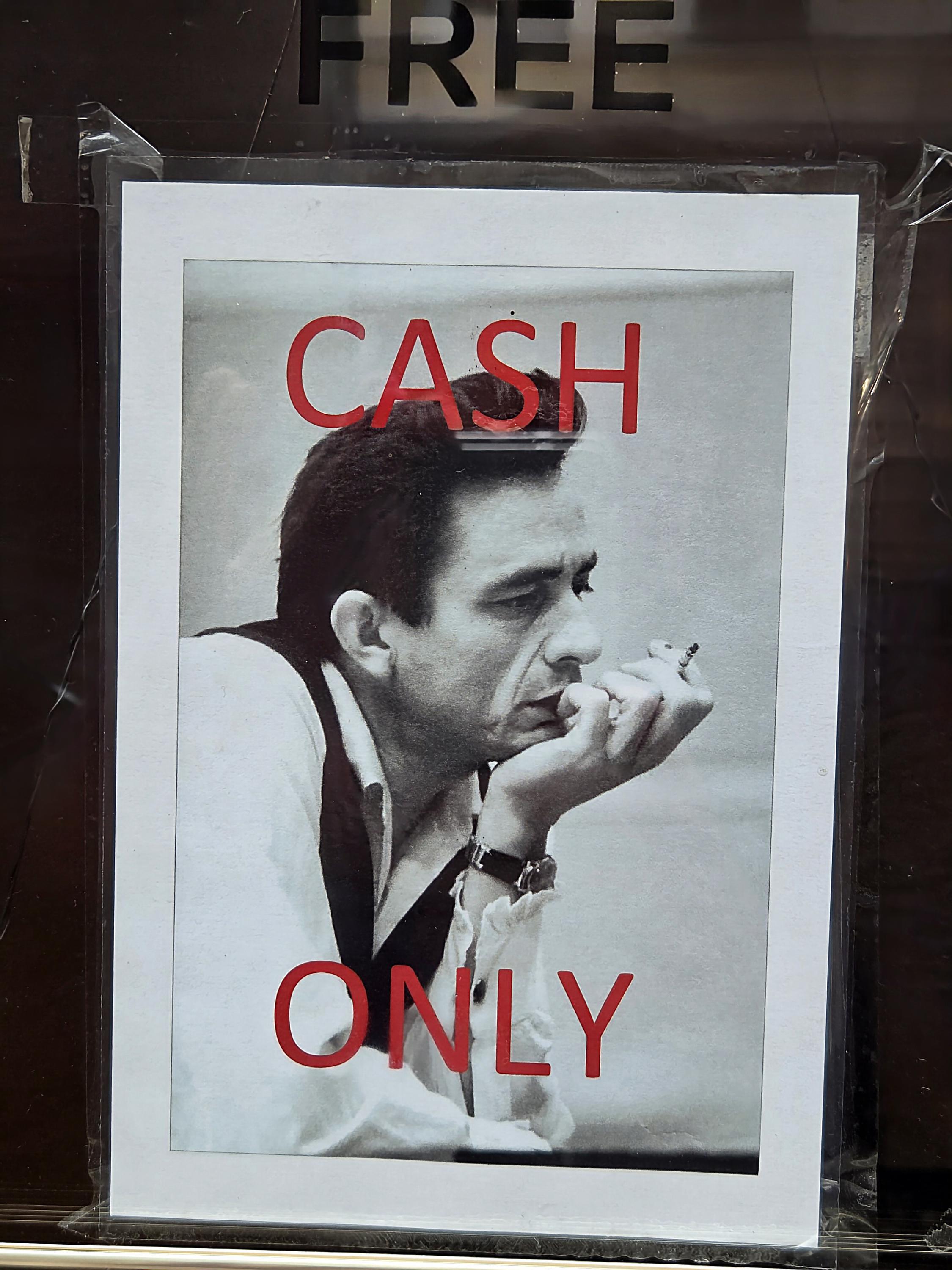 Sad Man's Tongue Bar & Bistro foto 2