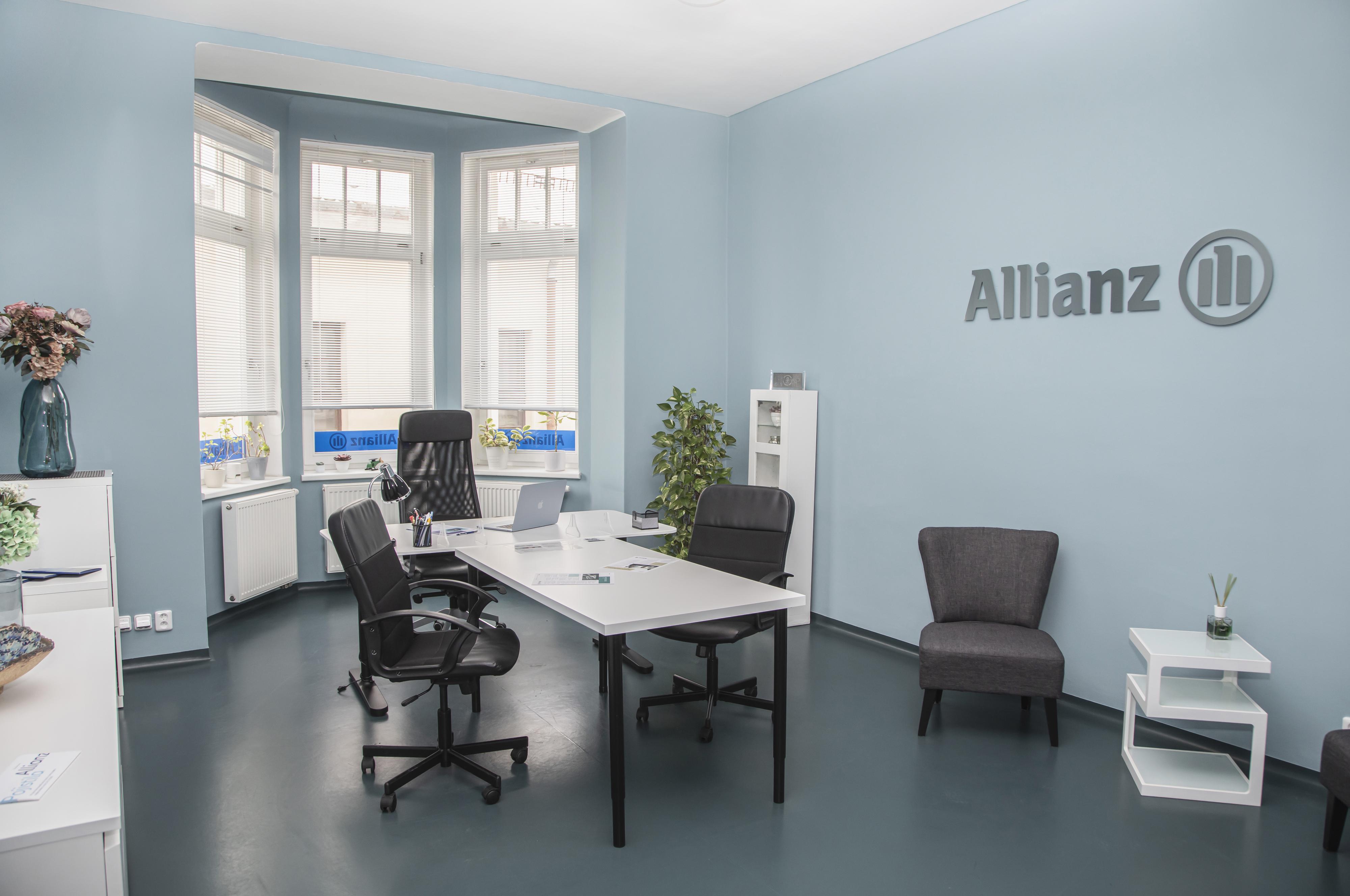 Lenka Osmanova - Allianz pojišťovna