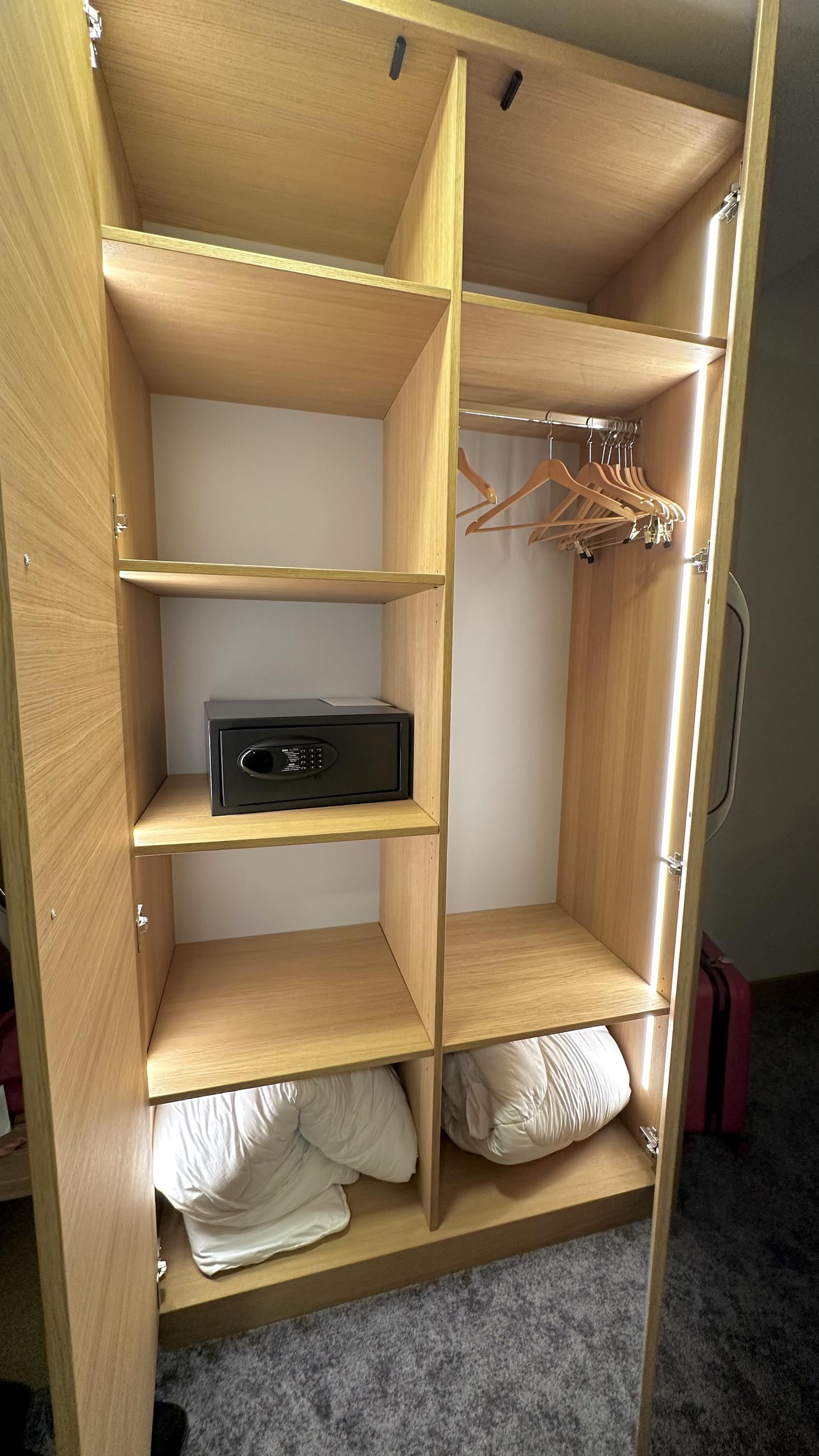 AZZA - Hotel & Restaurant foto 5