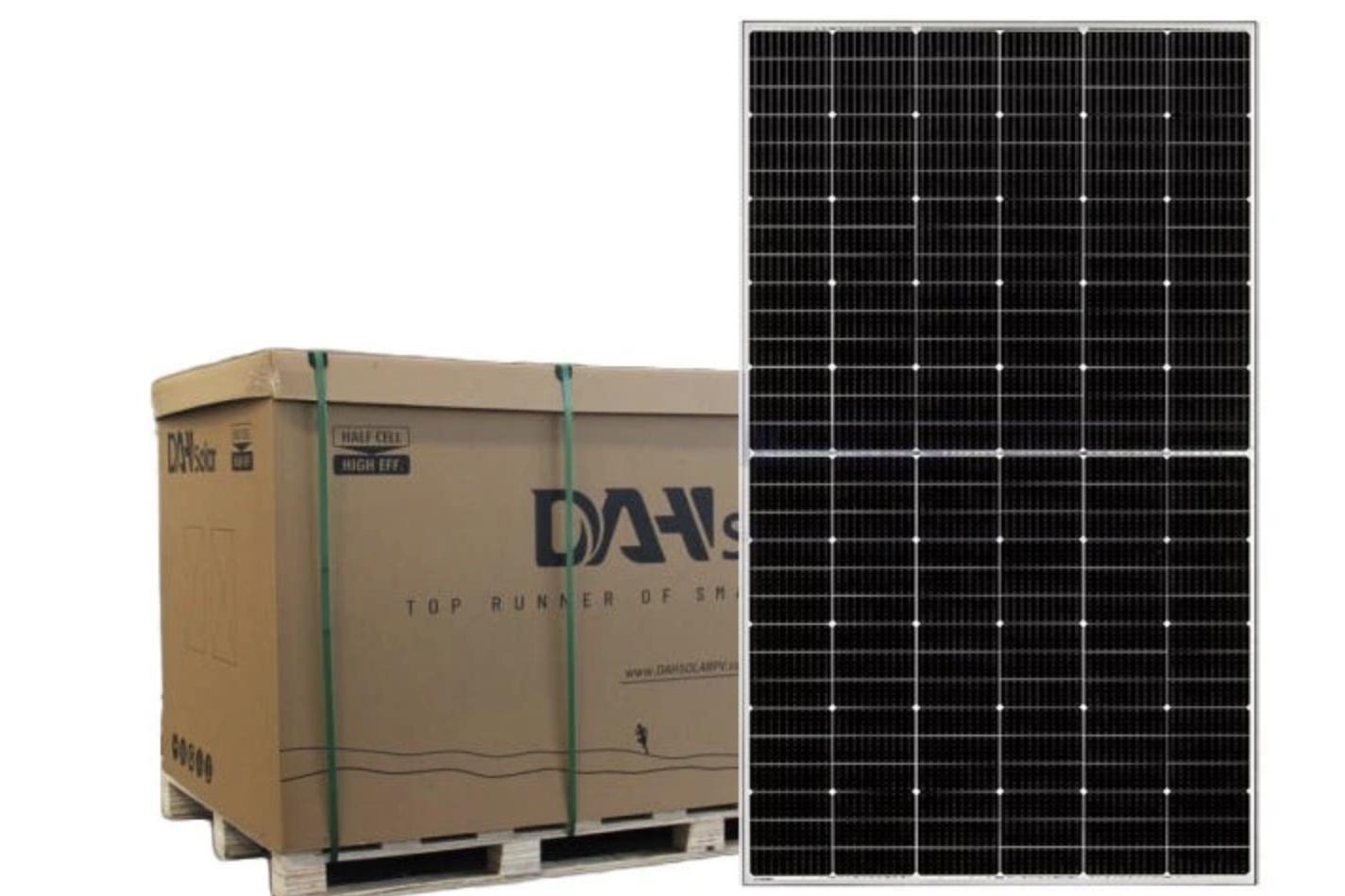 FVE panel DAH Solar DHM - 72L9(BW)