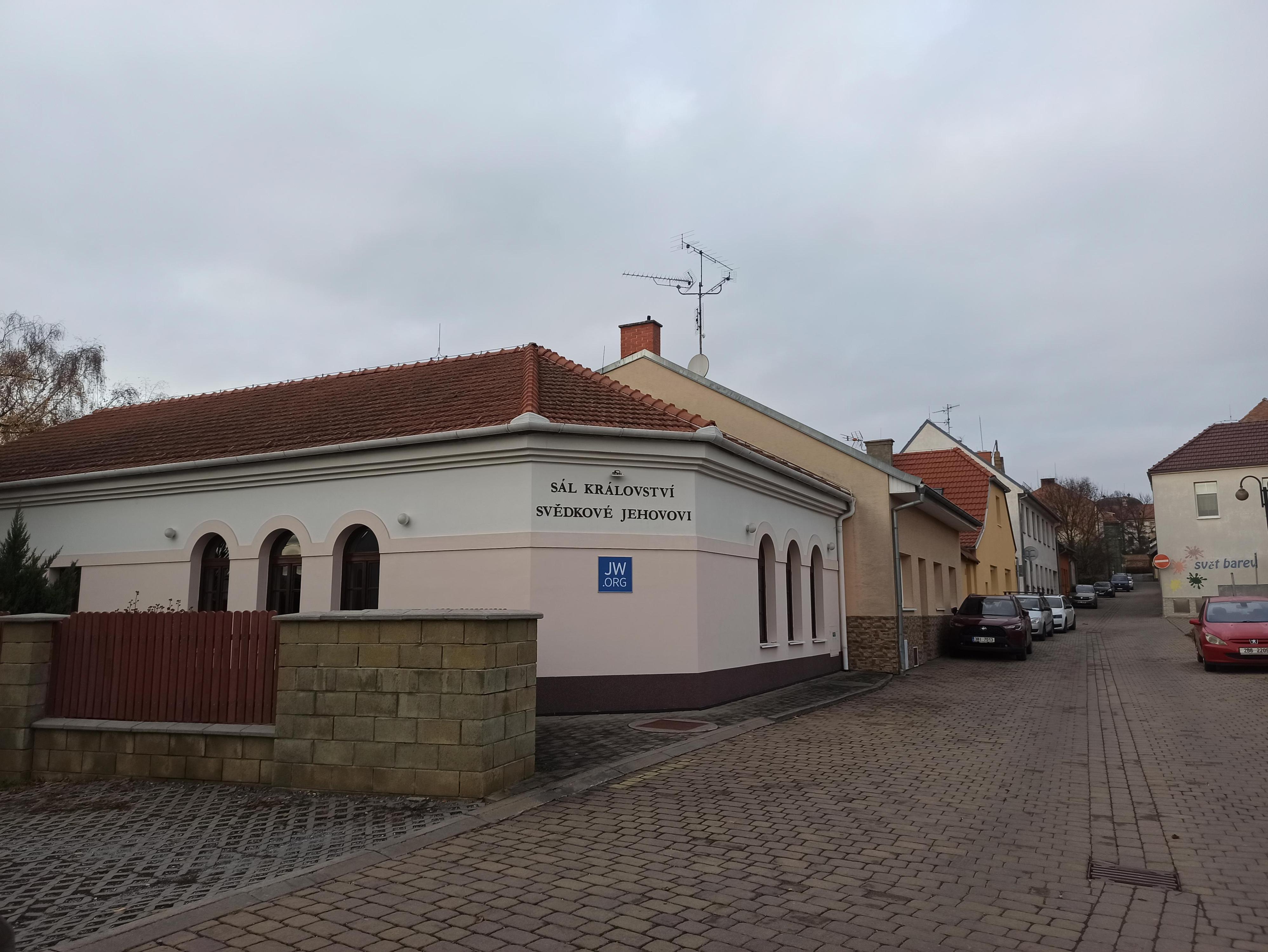 Náboženská společnost Svědkové Jehovovi foto 5