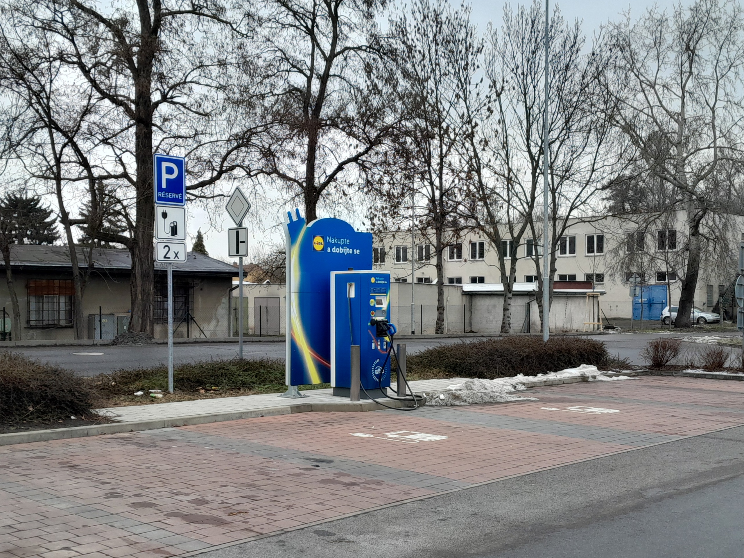 Nabíjecí stanice Lidl foto 3