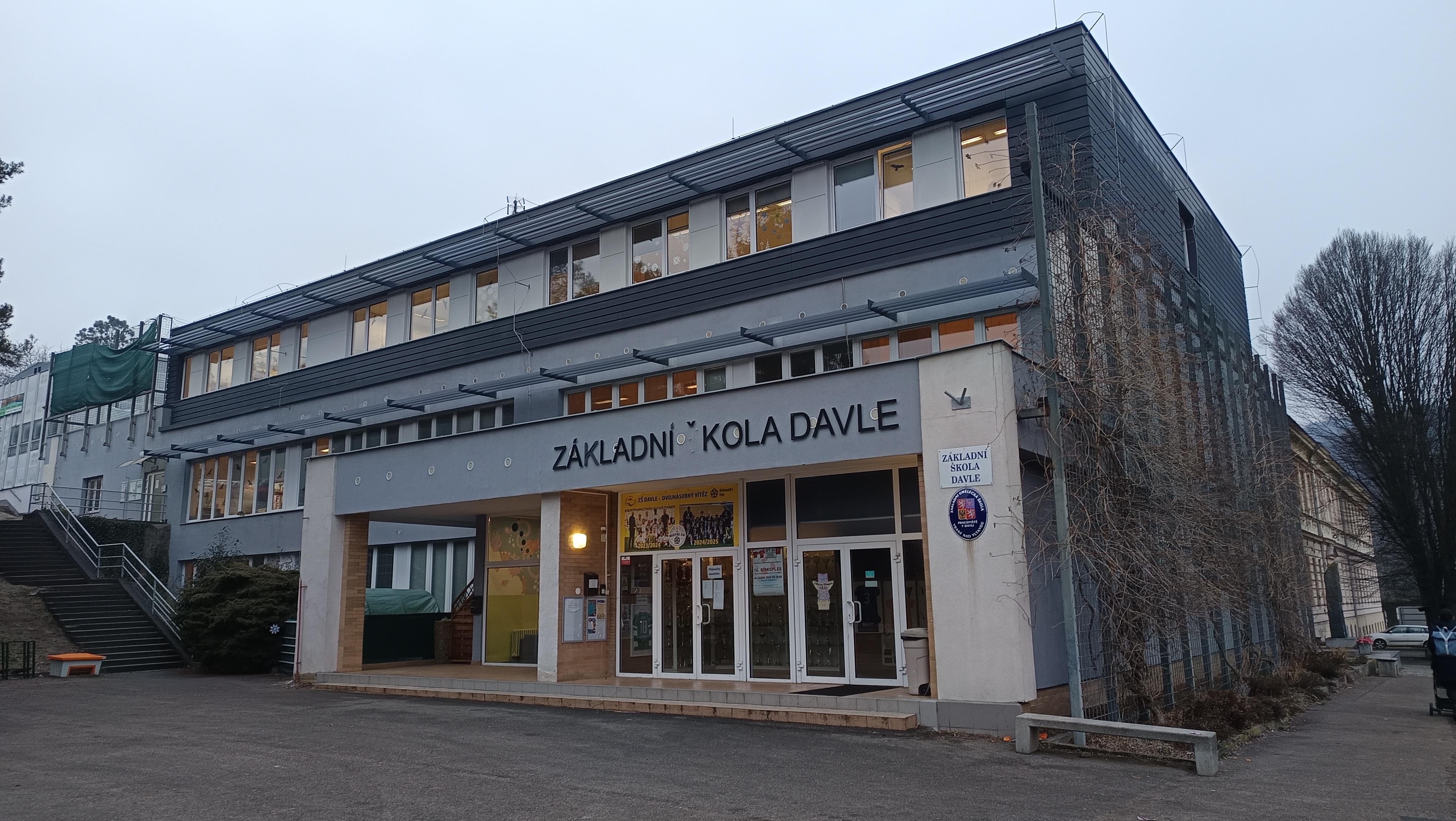 ZŠ Davle, Školní foto 3