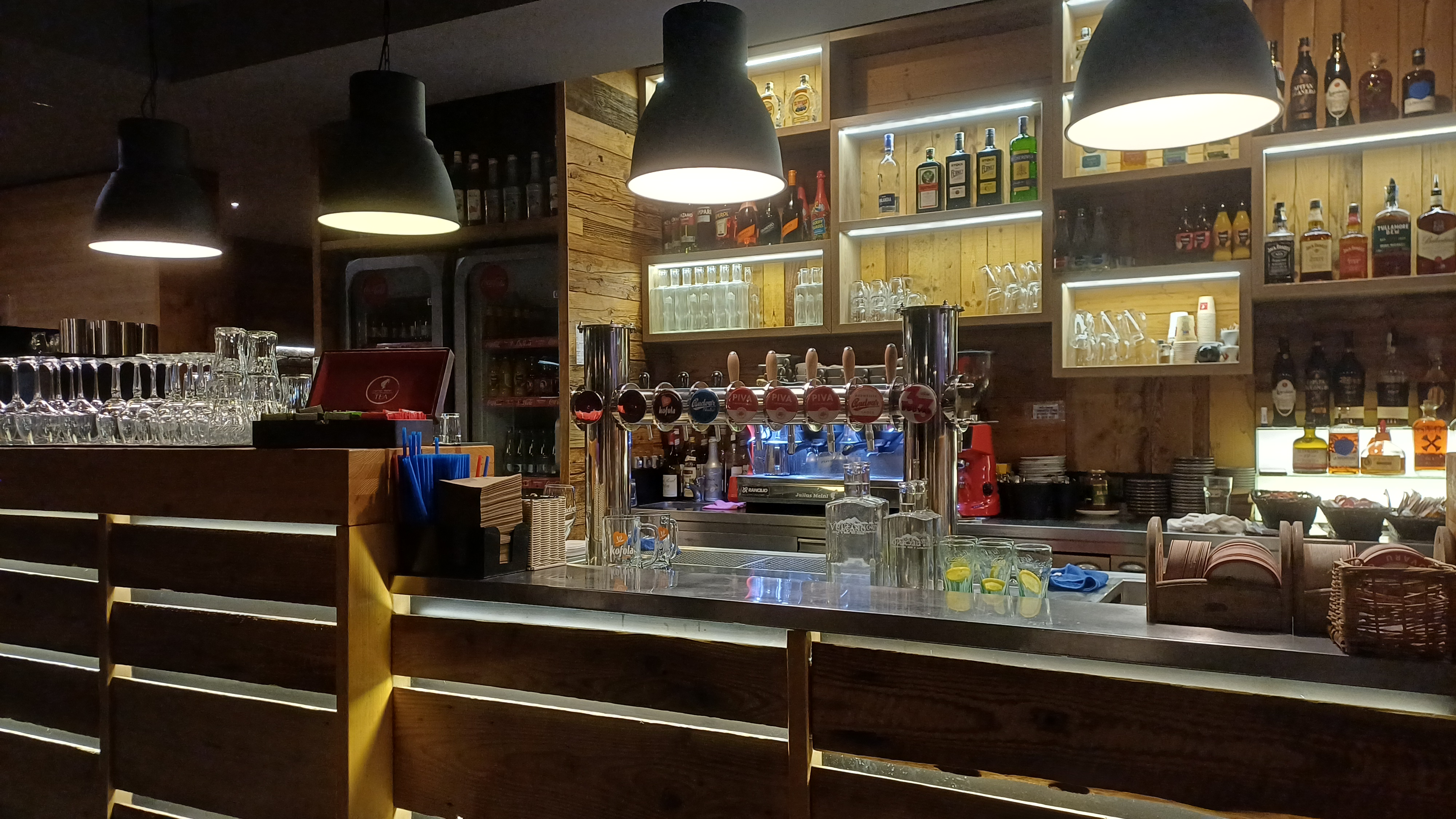 Vulcano, Grill & Beer Restaurant