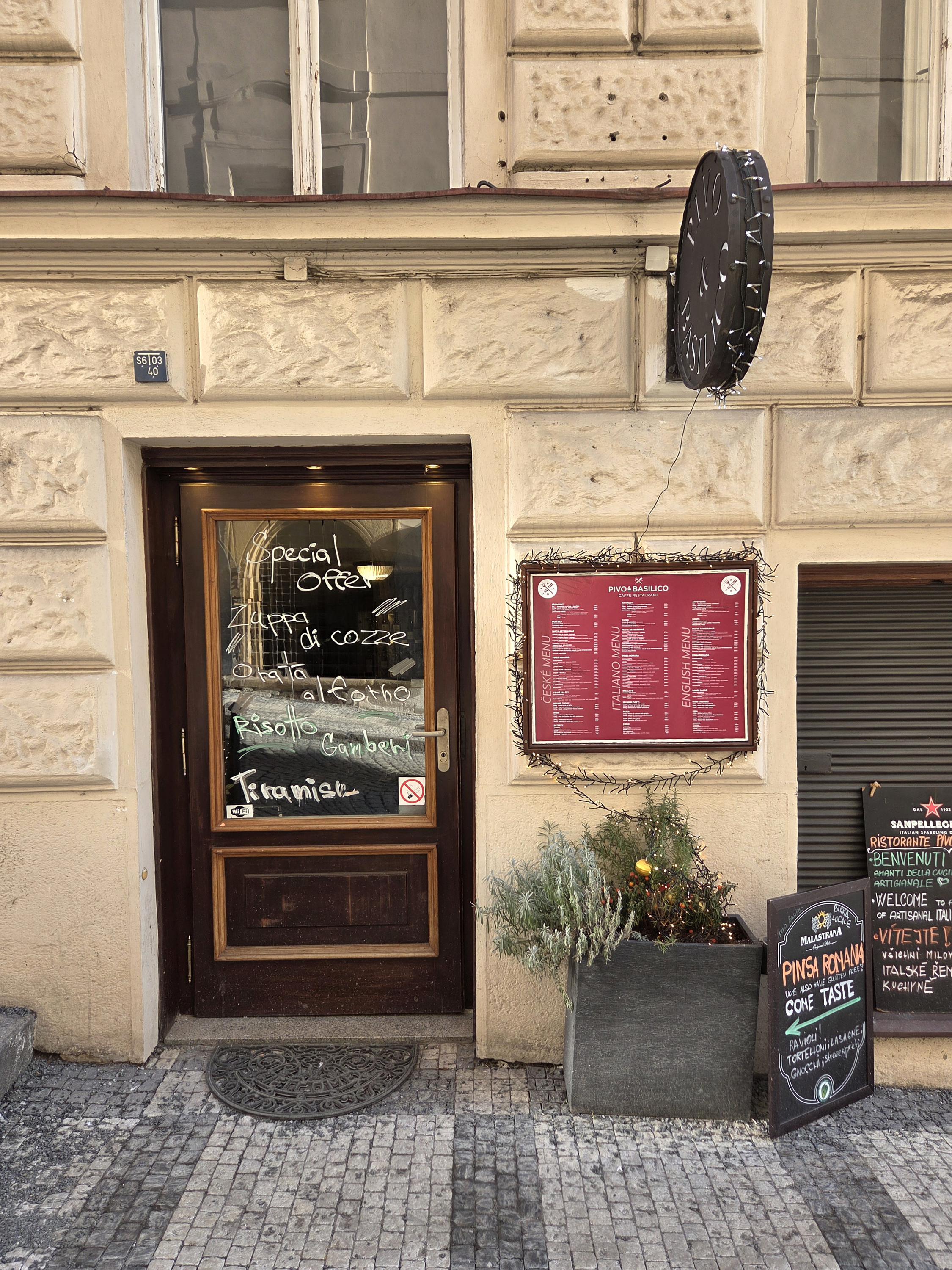 Pivo & Basilico Caffe Restaurant