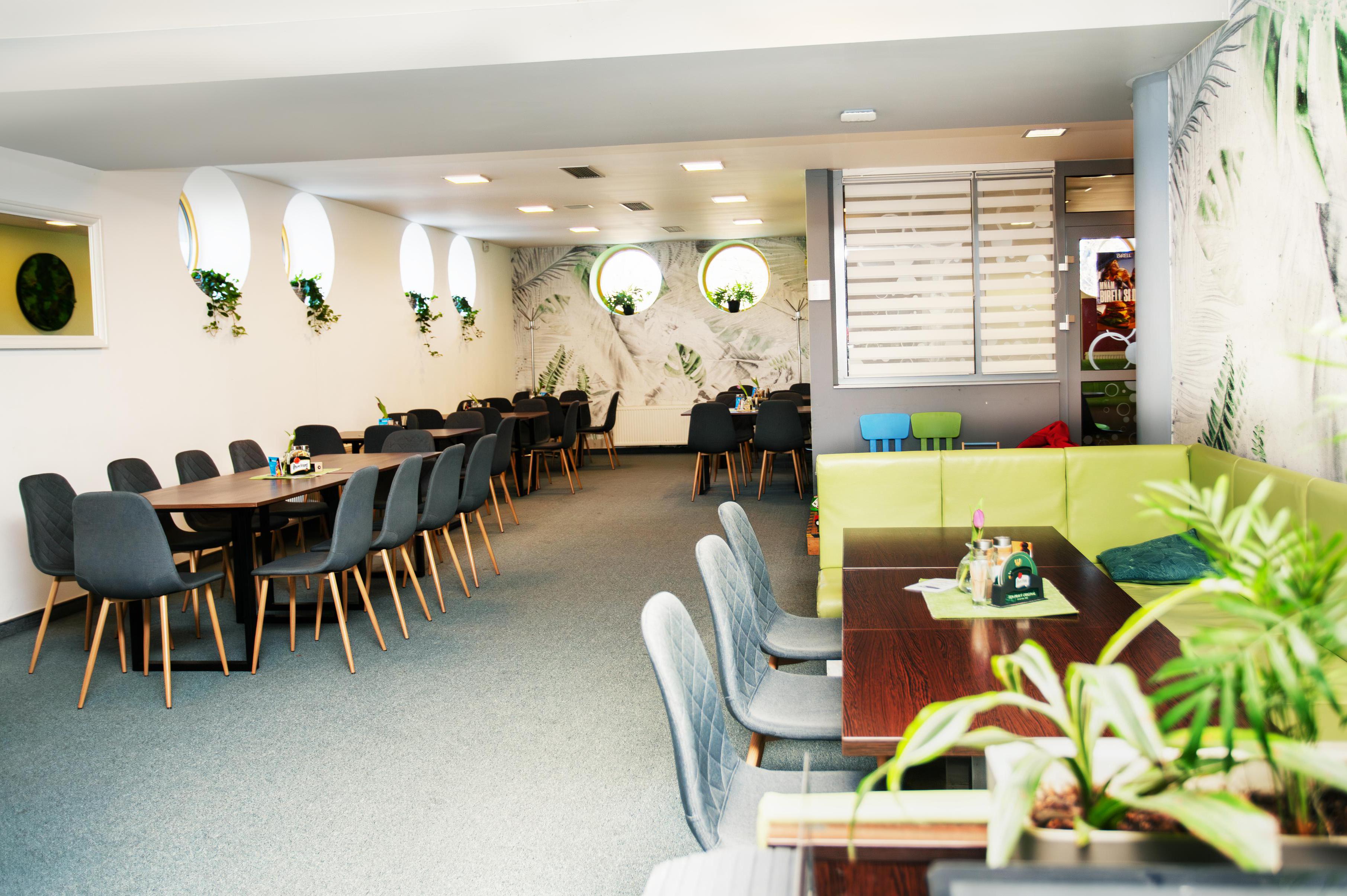 Restaurace a bowling Flošna