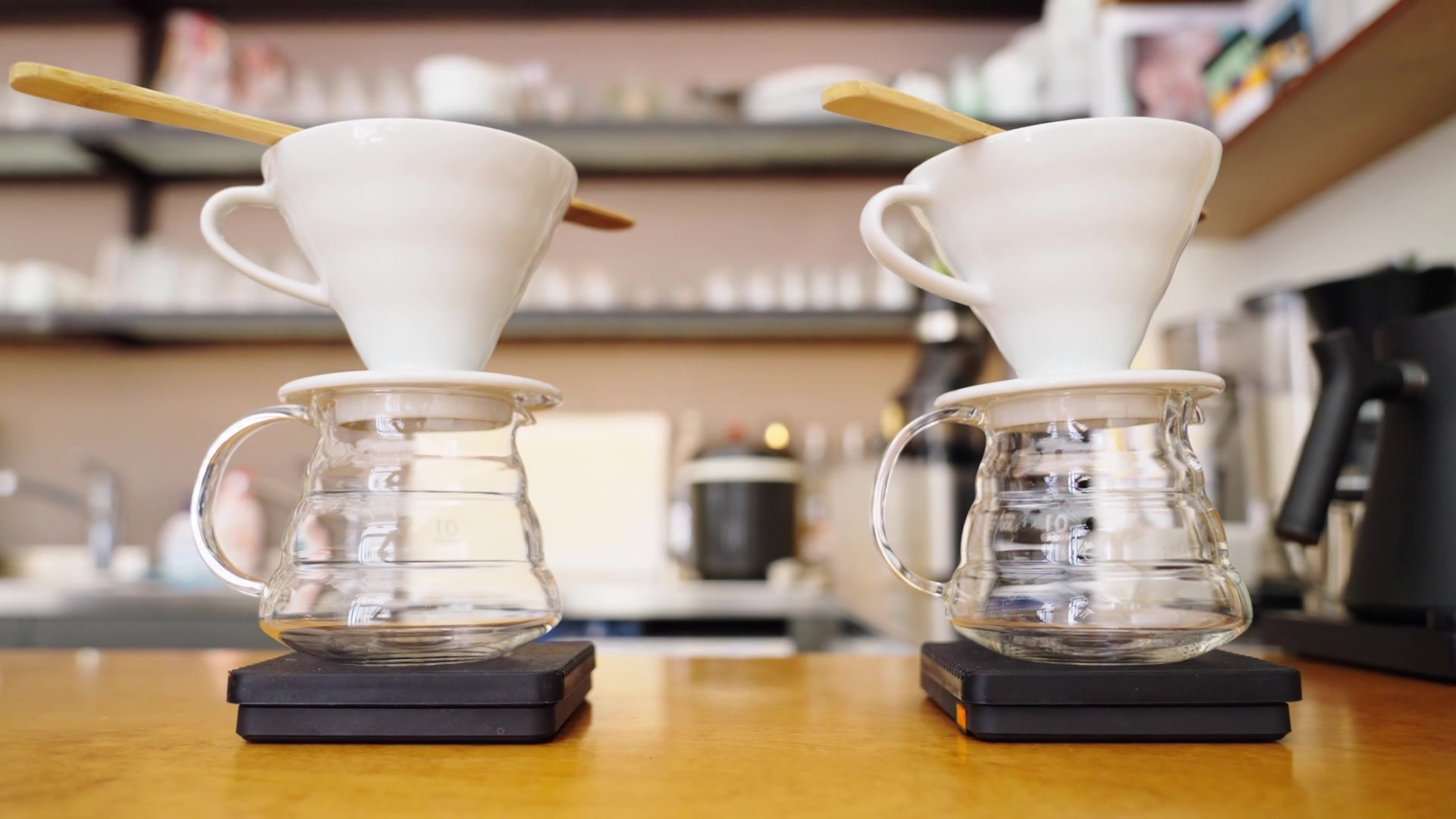 Simple café foto 2 (náhled videa)