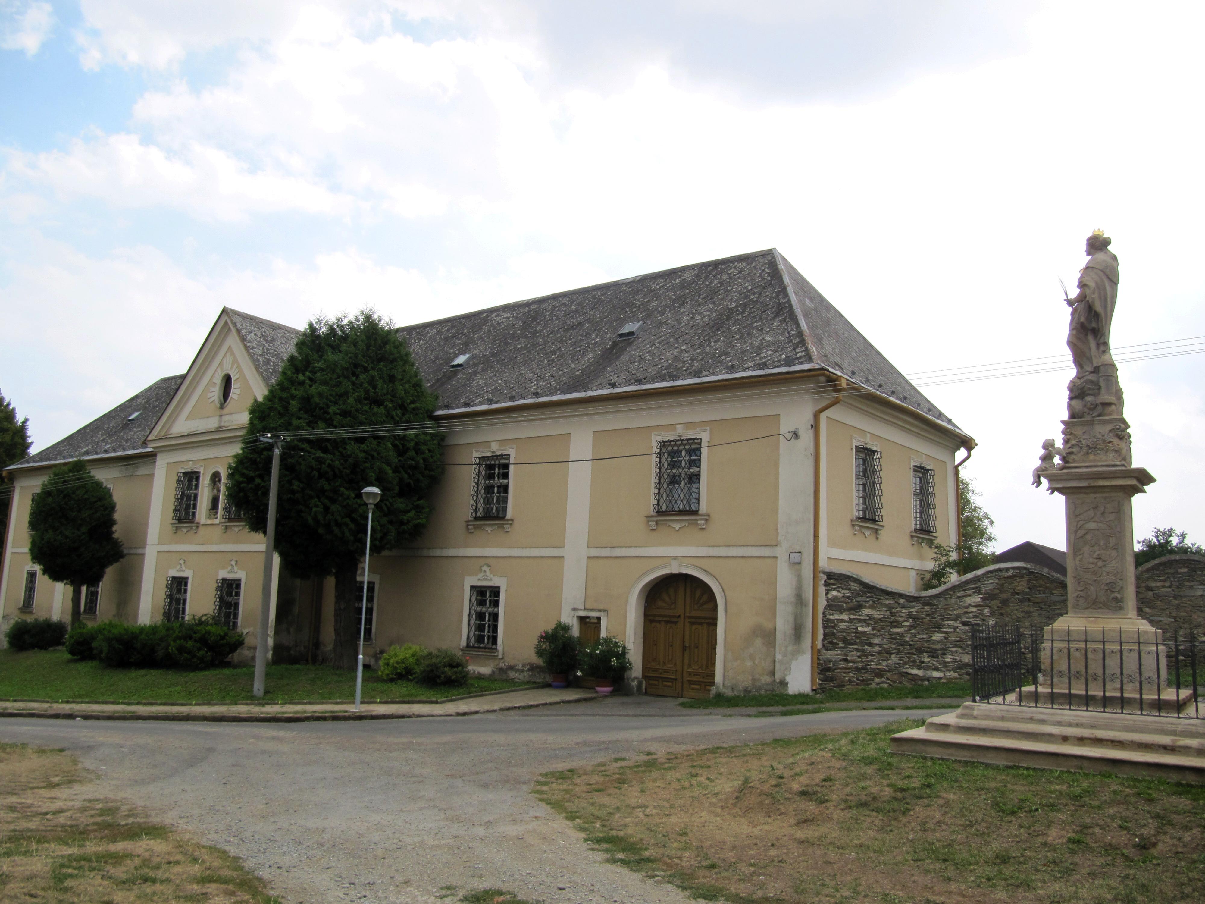 Římskokatolická farnost Cholina