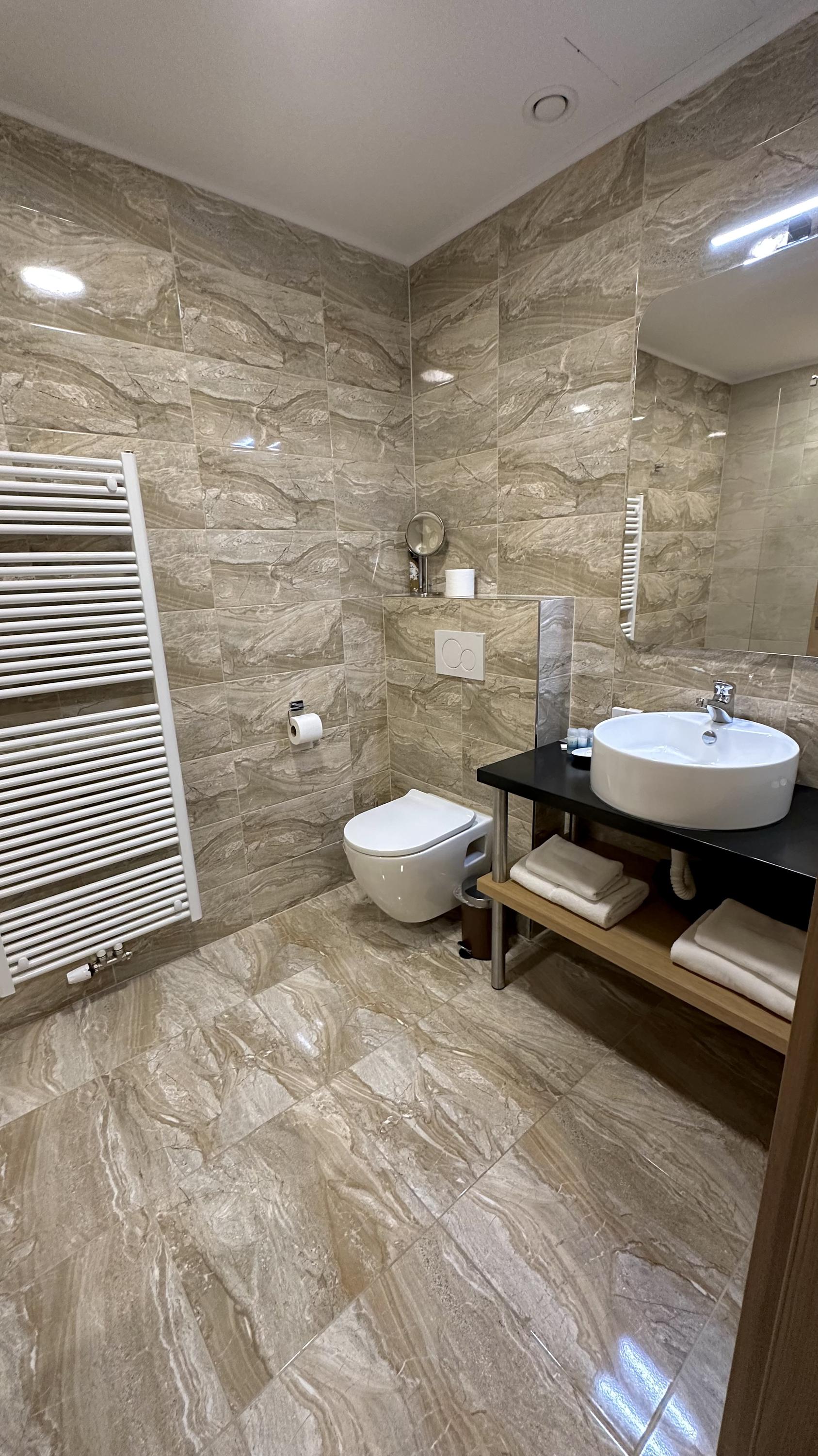 AZZA - Hotel & Restaurant foto 3