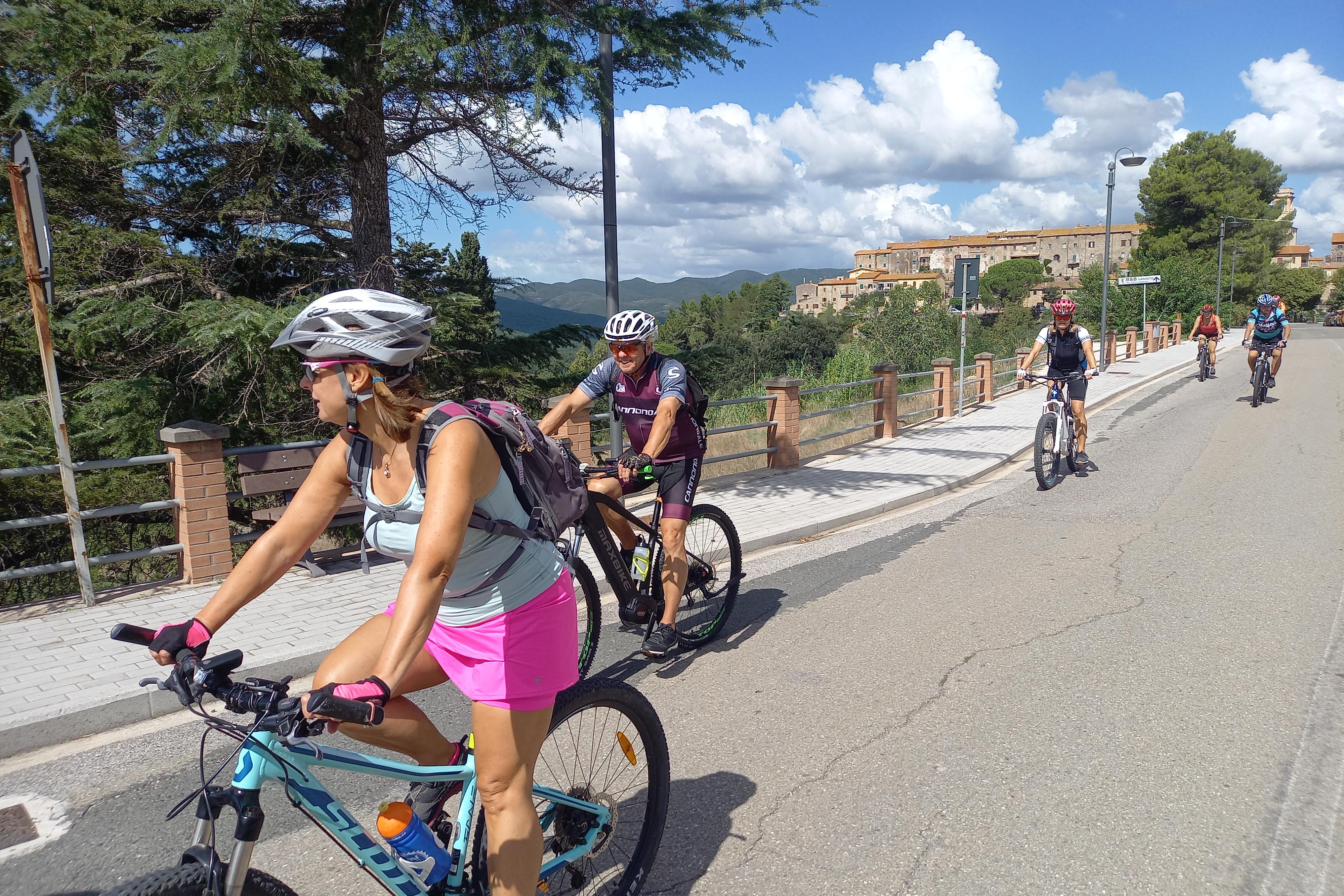 TOSKÁNSKO na kole - penzion s polopenzí