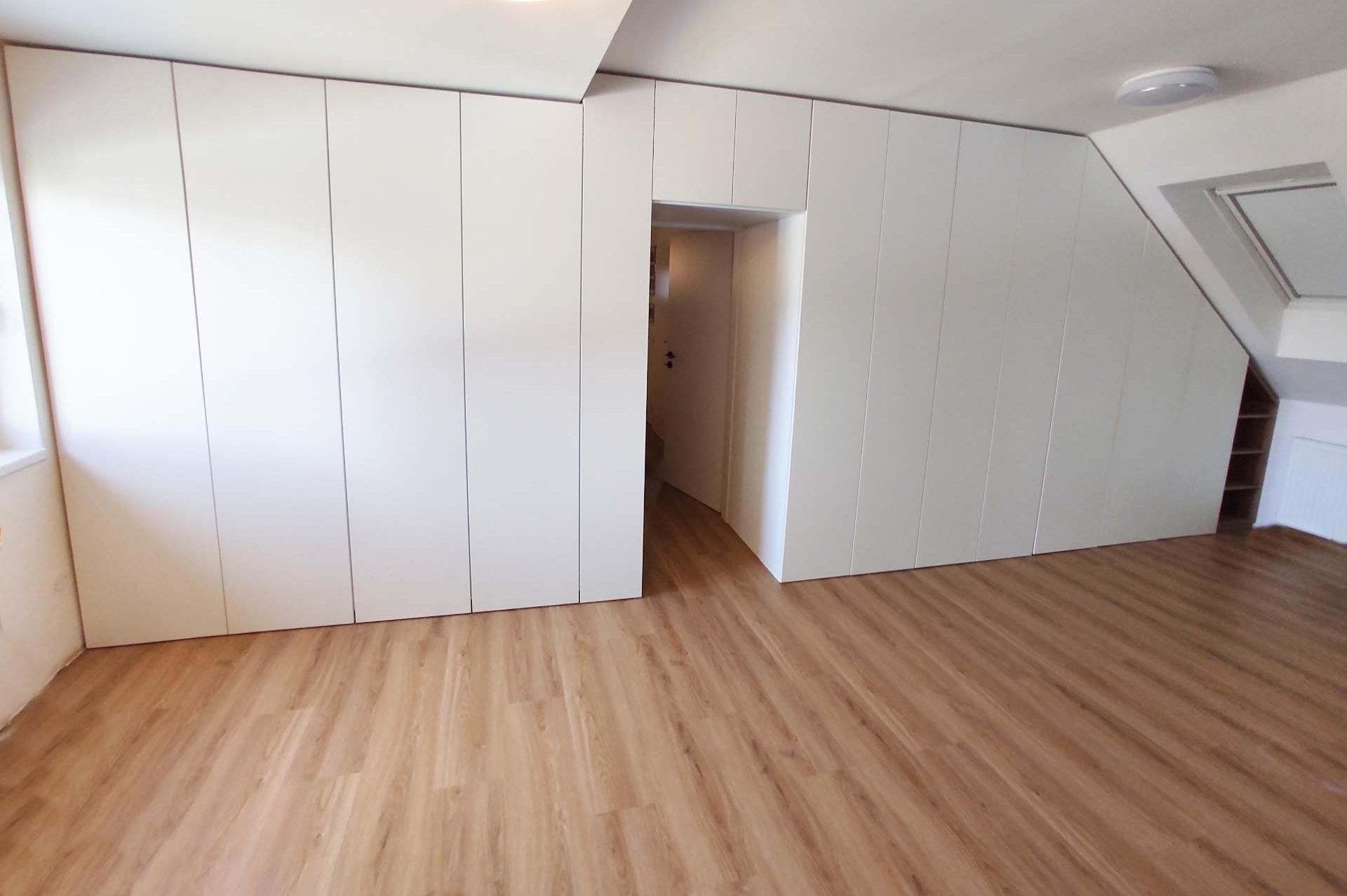 Vestavené skříně na míru